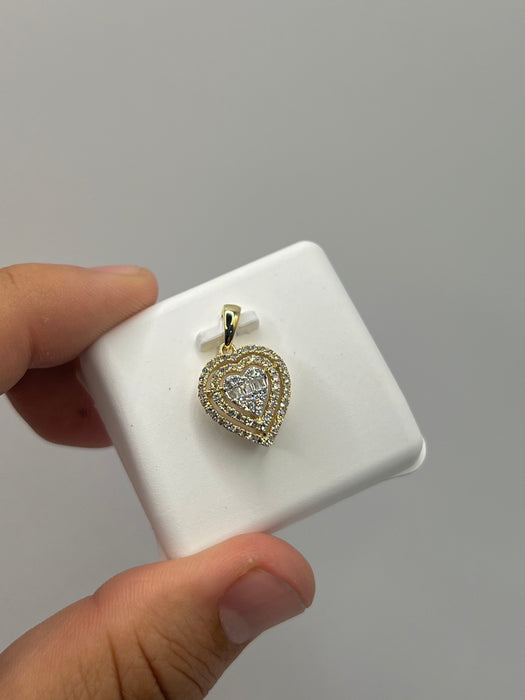 10k Gold Diamond heart Pendant