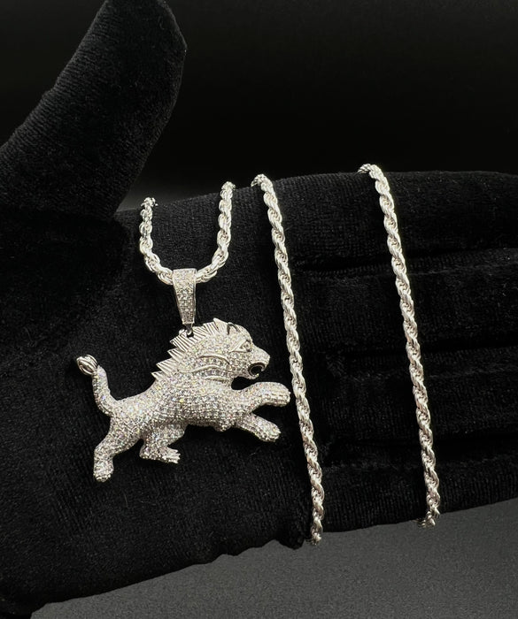 Silver .925 Lion pendant or chain set!