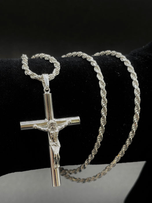 Silver .925 Medium Cross with Jesus  pendant or chain set!