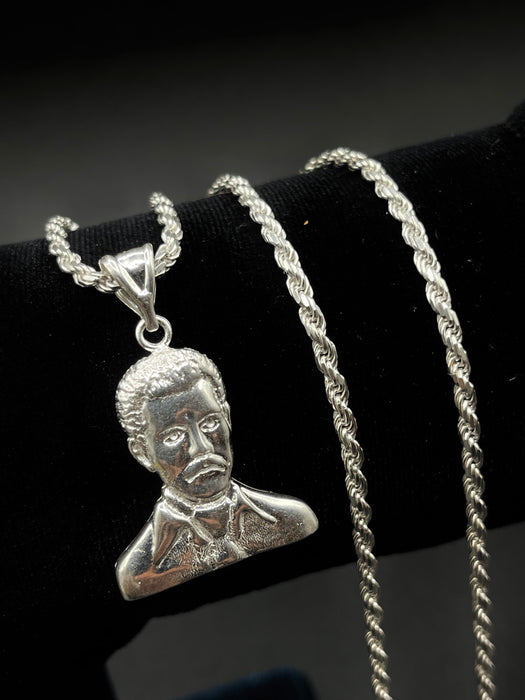 Silver .925 Medium malverde pendant or chain set!