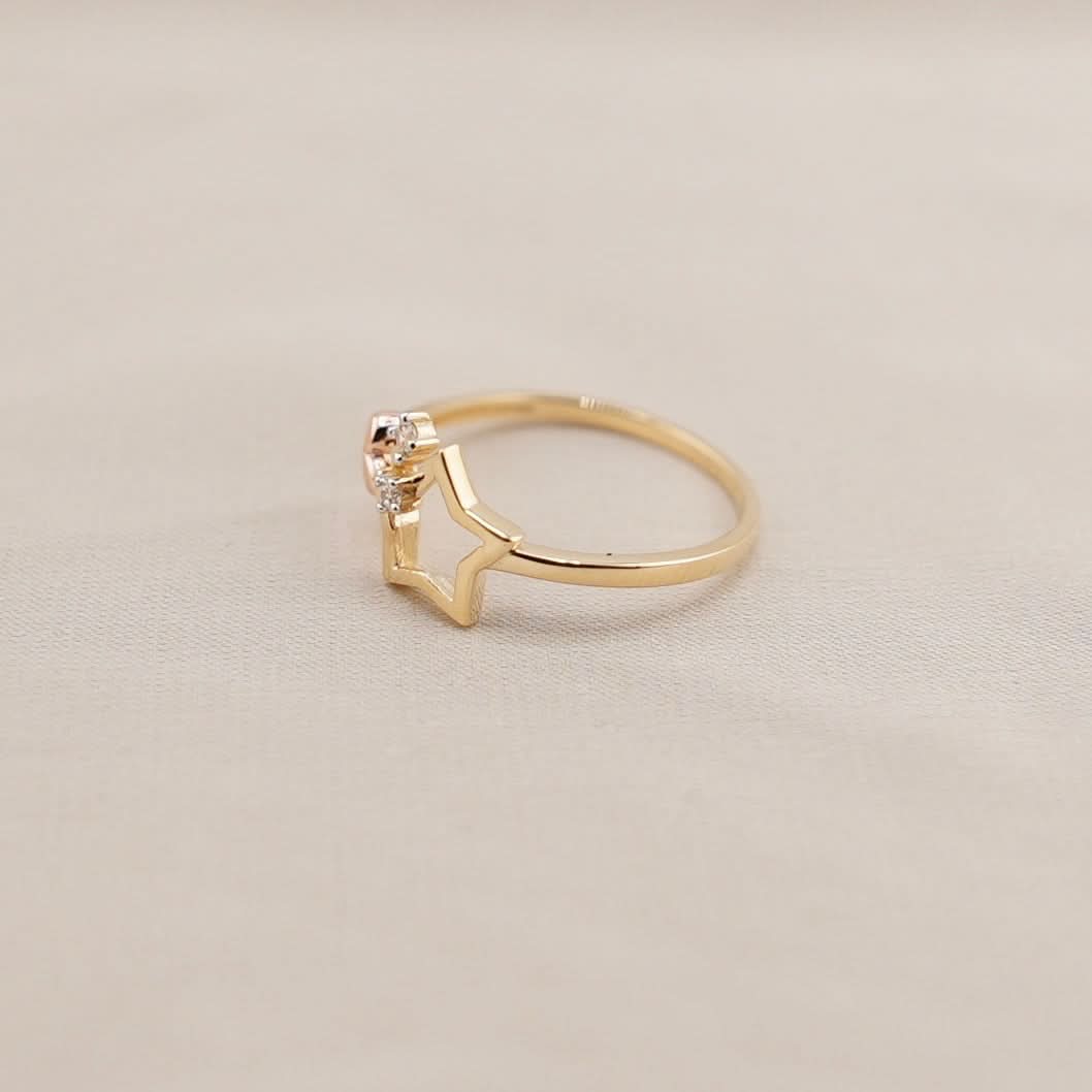14k Gold Star Ring