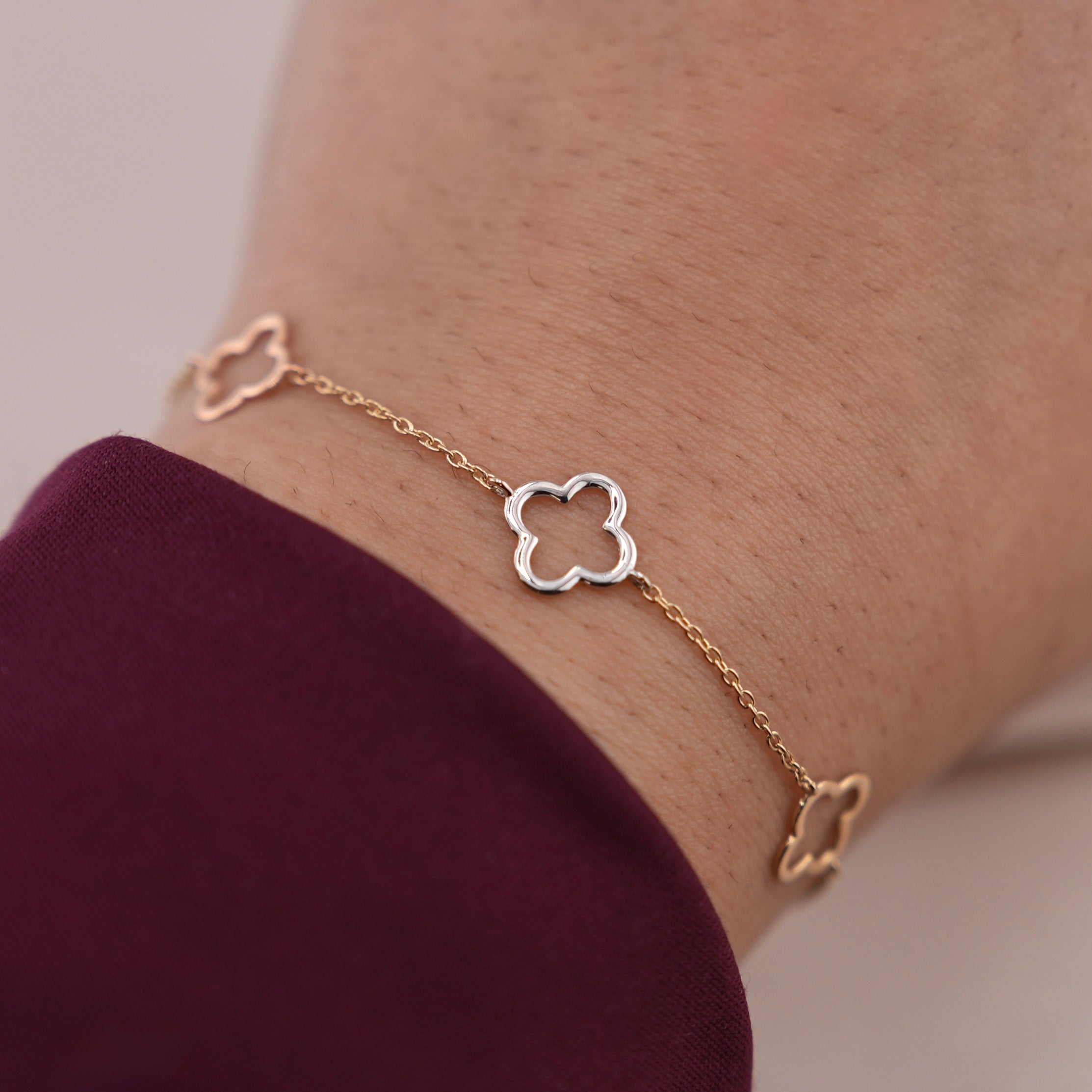 14k Gold Flower Bracelet