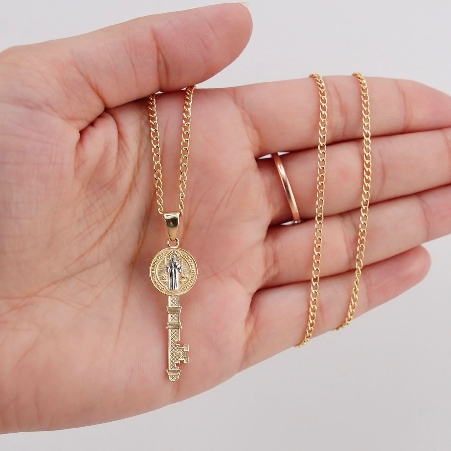 14k Gold San Benito Key Chain Set . 086