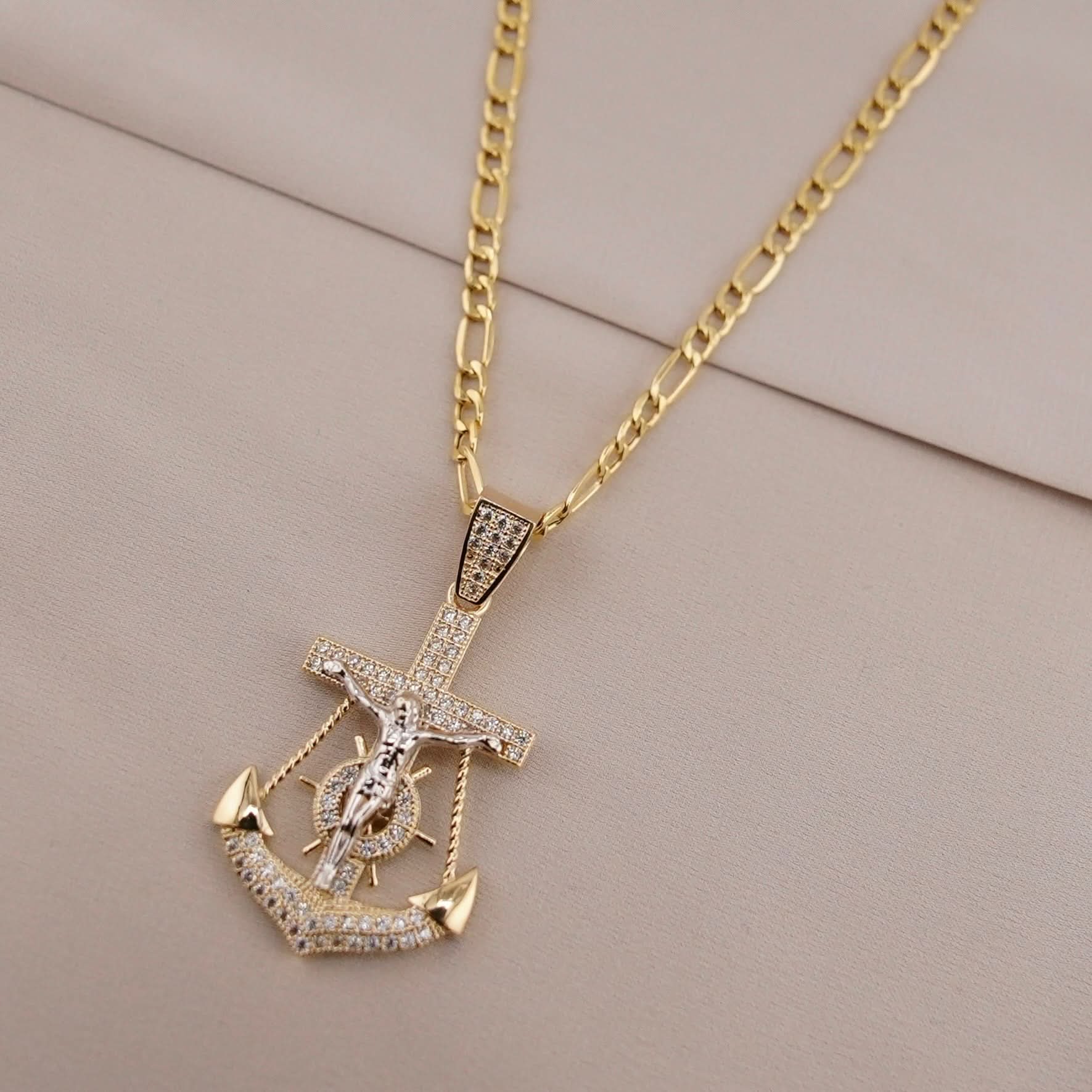 14k Gold Small Anchor Chain Set