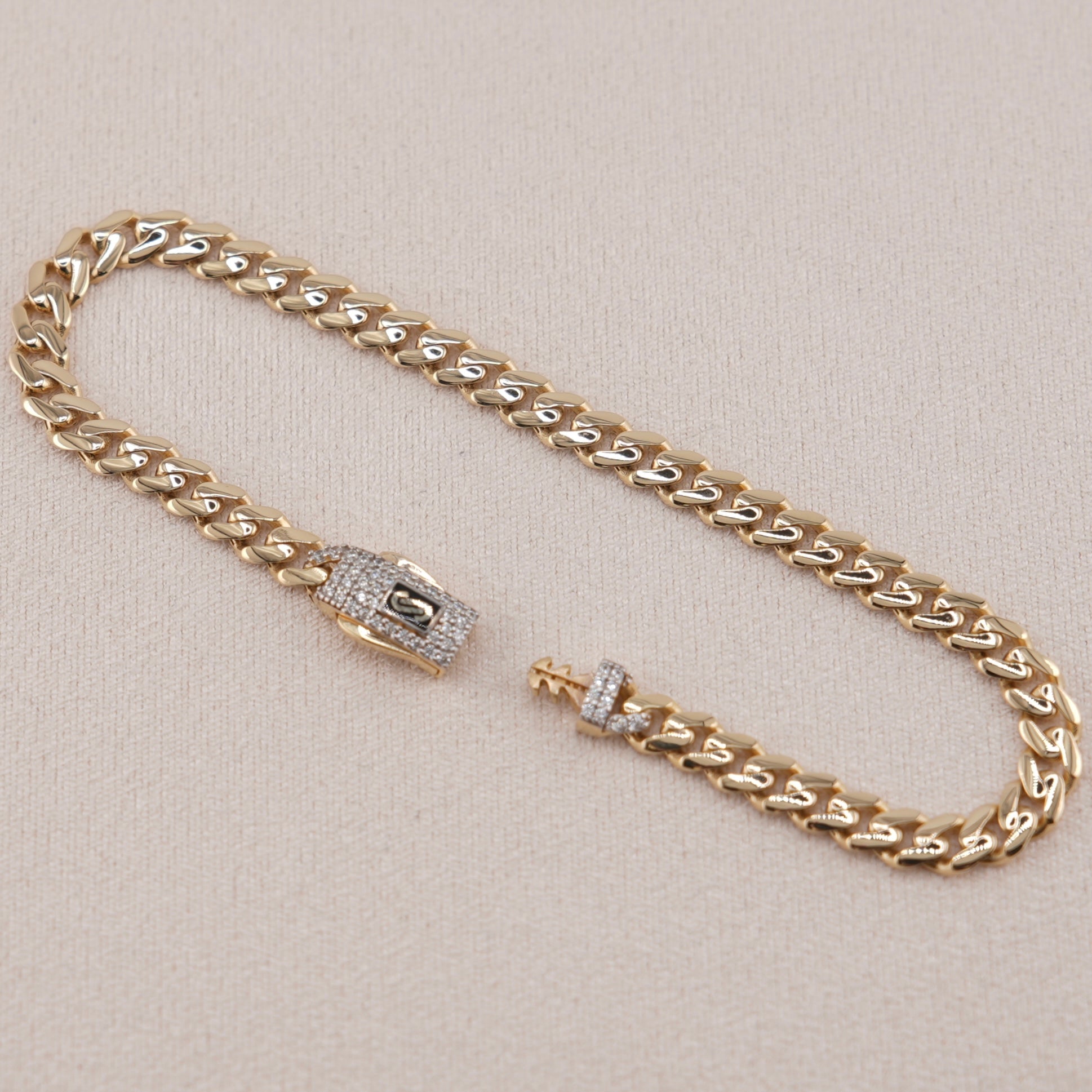 14k Gold Hollow Monaco Bracelet 5mm