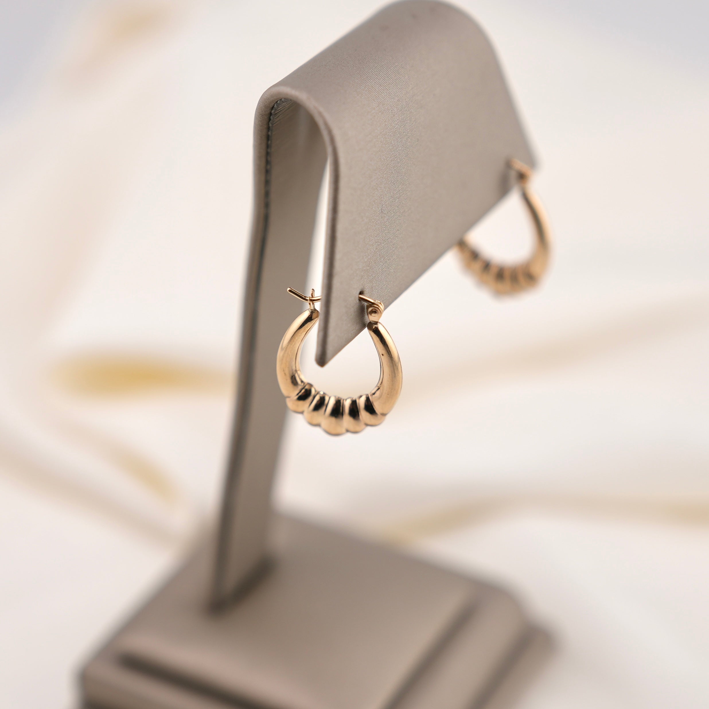 14k Gold Fancy Hollow Hoop Earrings