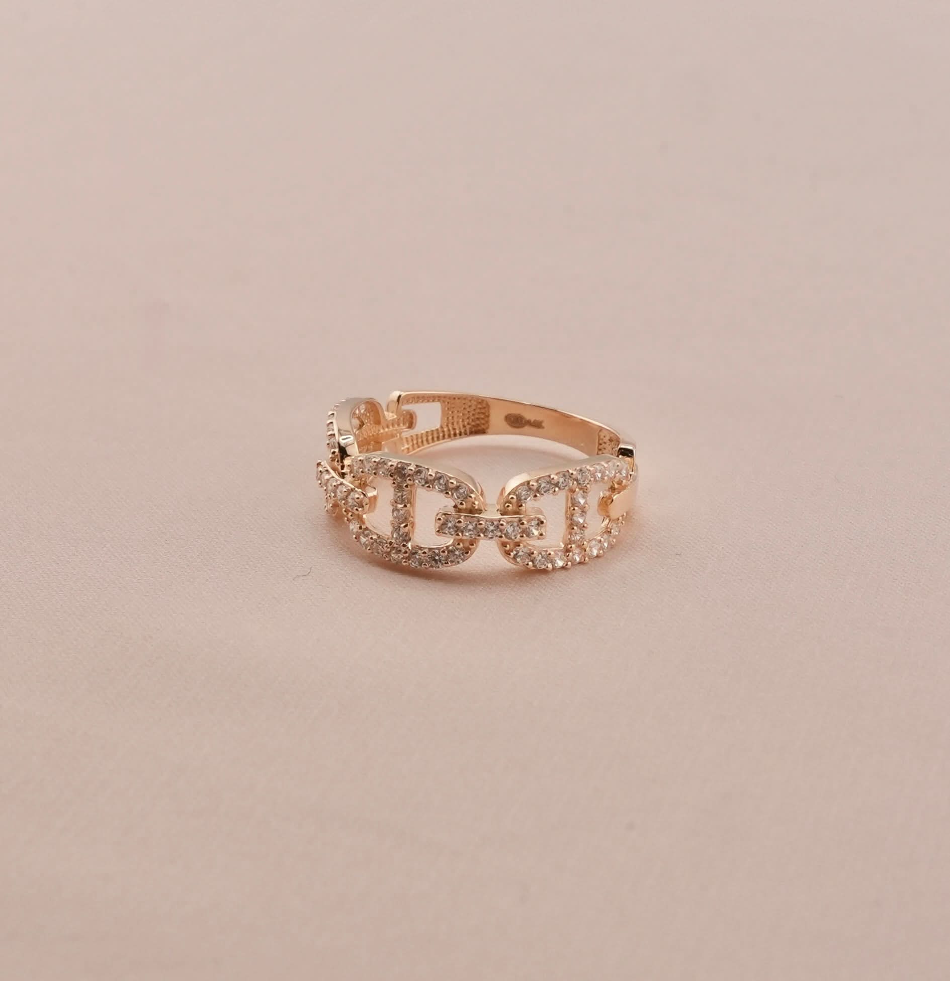 14K Gold Women’s Ring . 018