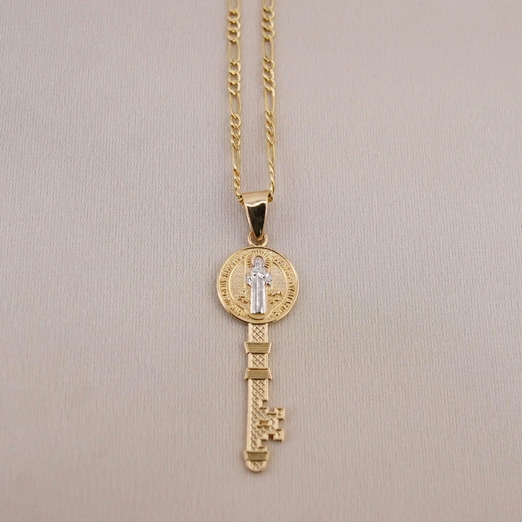 14k Gold San Benito Key Chain Set . 086