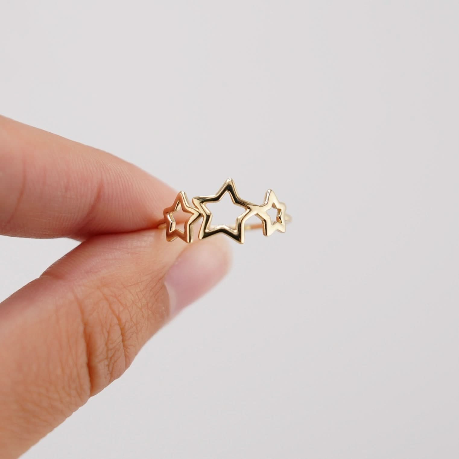14k Gold Star Ring