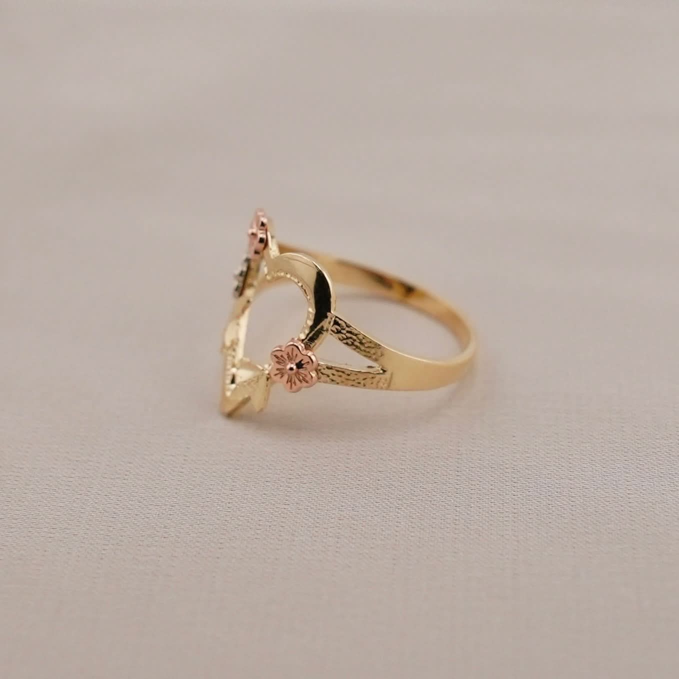 14k Gold Heart Ring