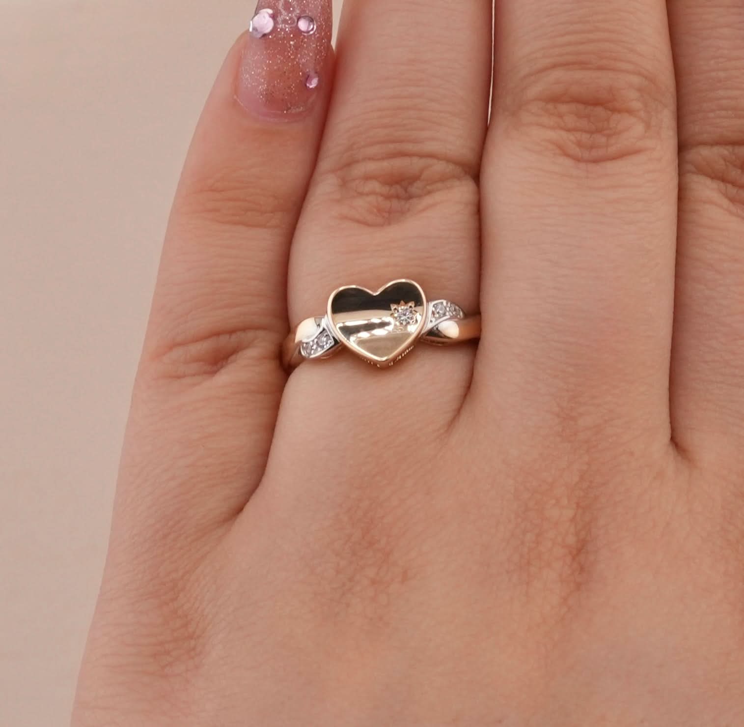 14K Gold Heart Women's Ring . RG-0881