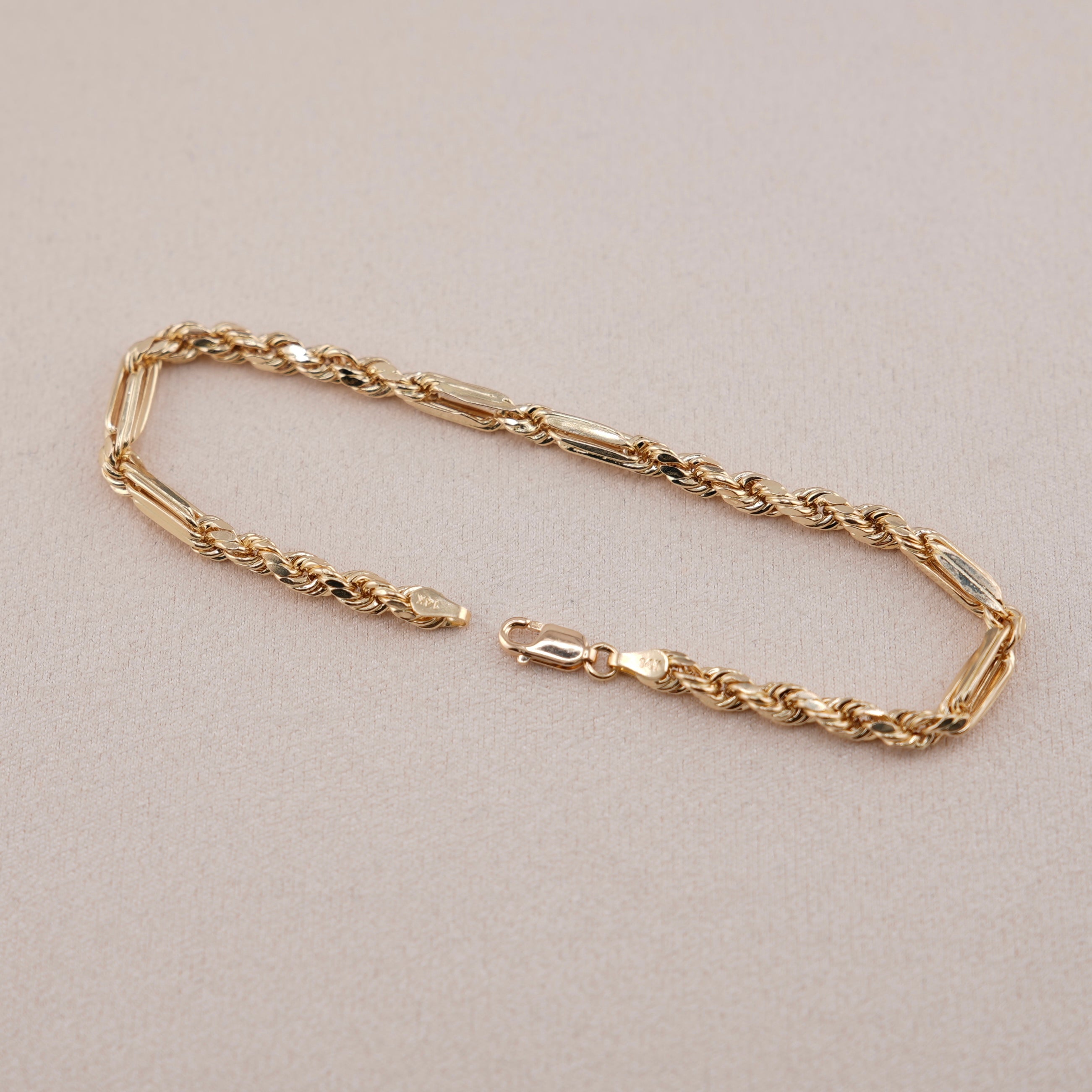 14k Gold Hollow Milano Bracelet 4.2mm