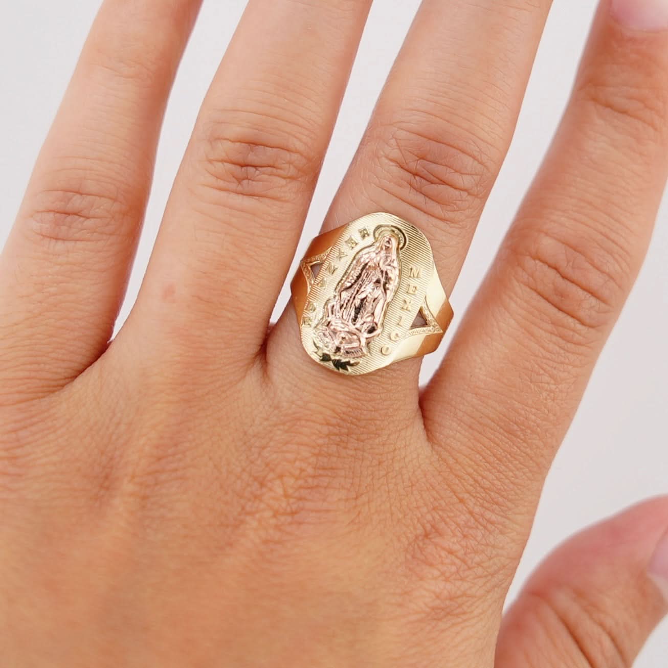 14k Gold Virgencita Ring
