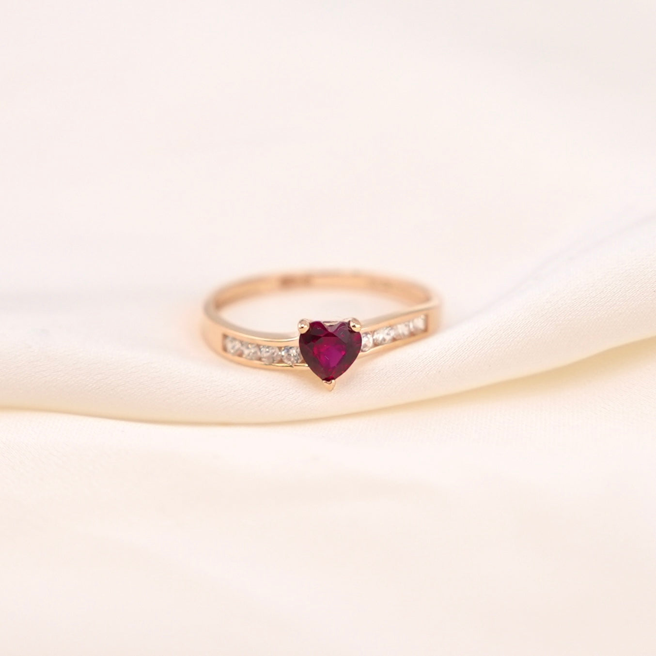 14k Gold Red Heart Ring