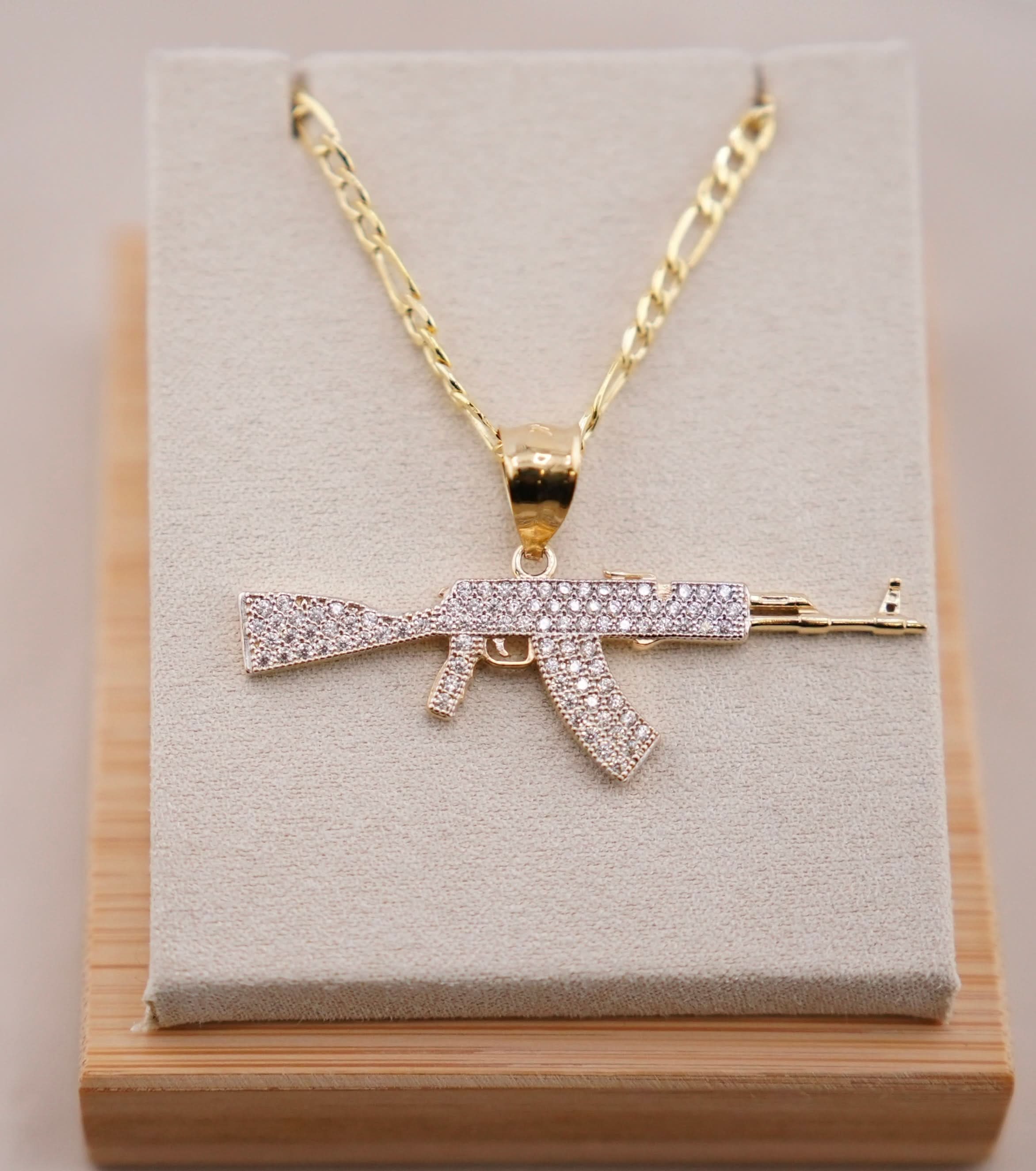14k Gold Medium Gun Chain Set