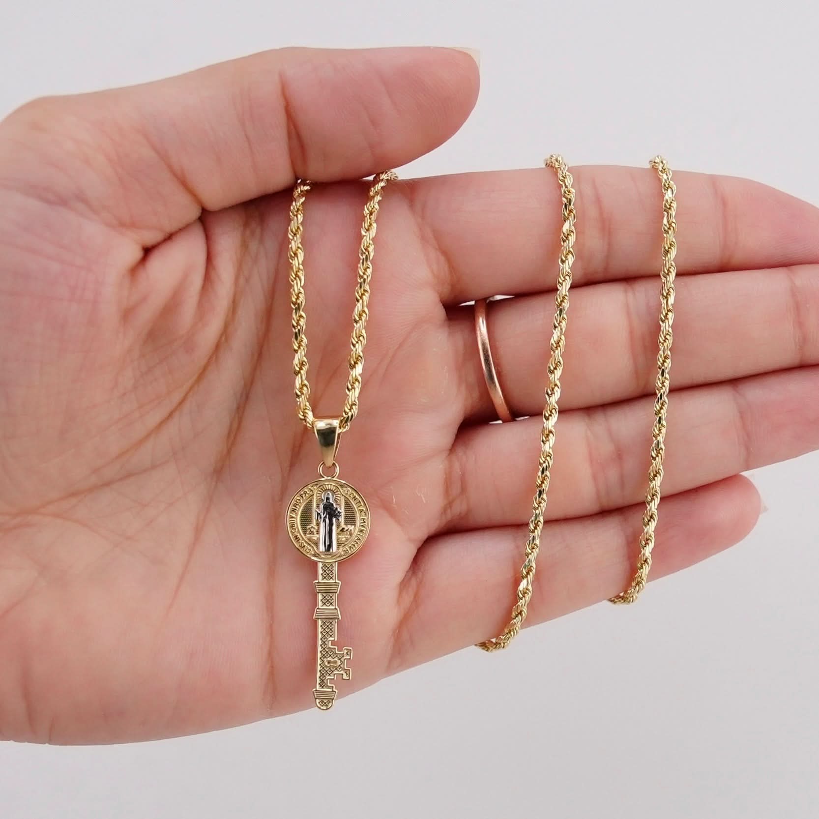 14k Gold San Benito Key Chain Set . 086