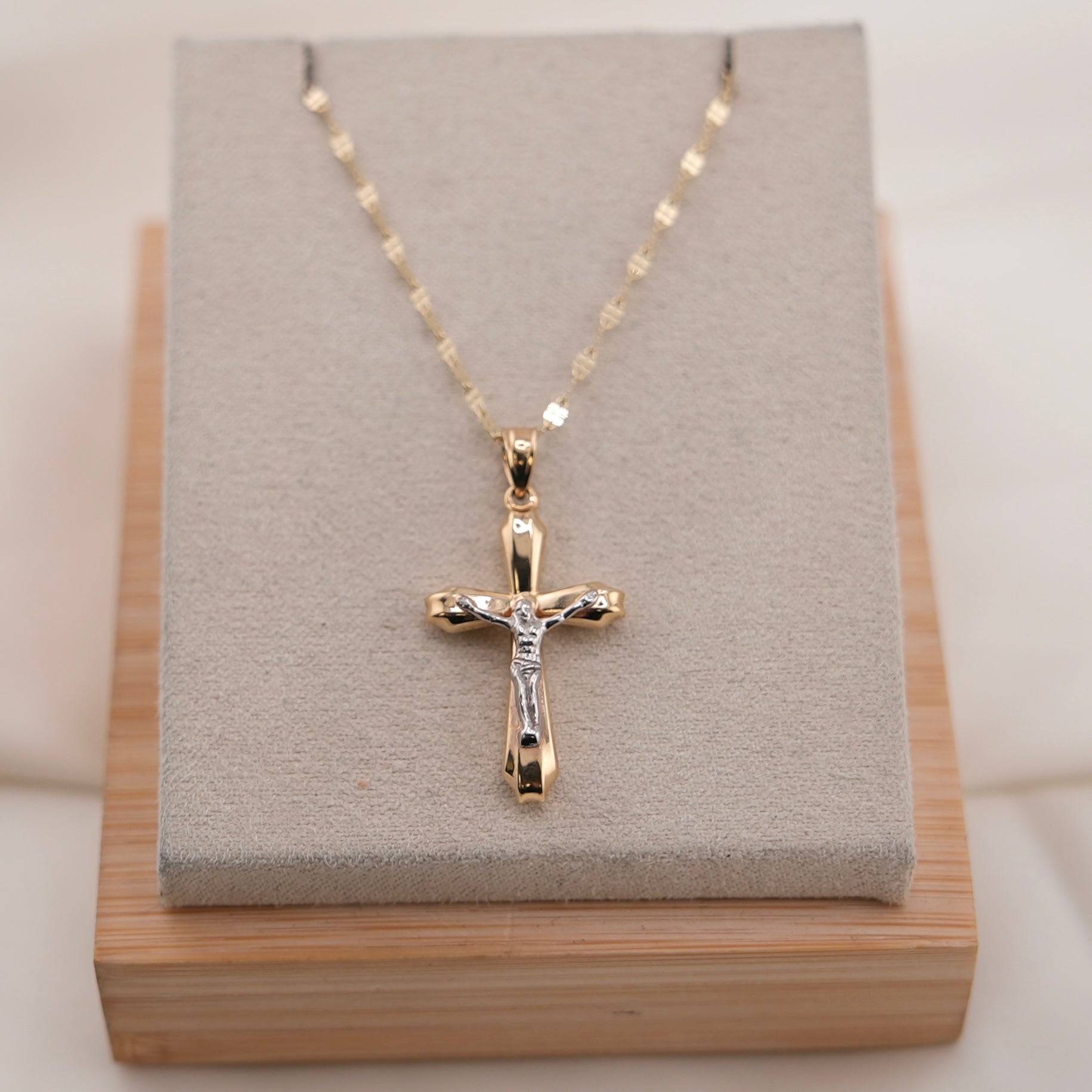 14k Gold Cross Chain Set