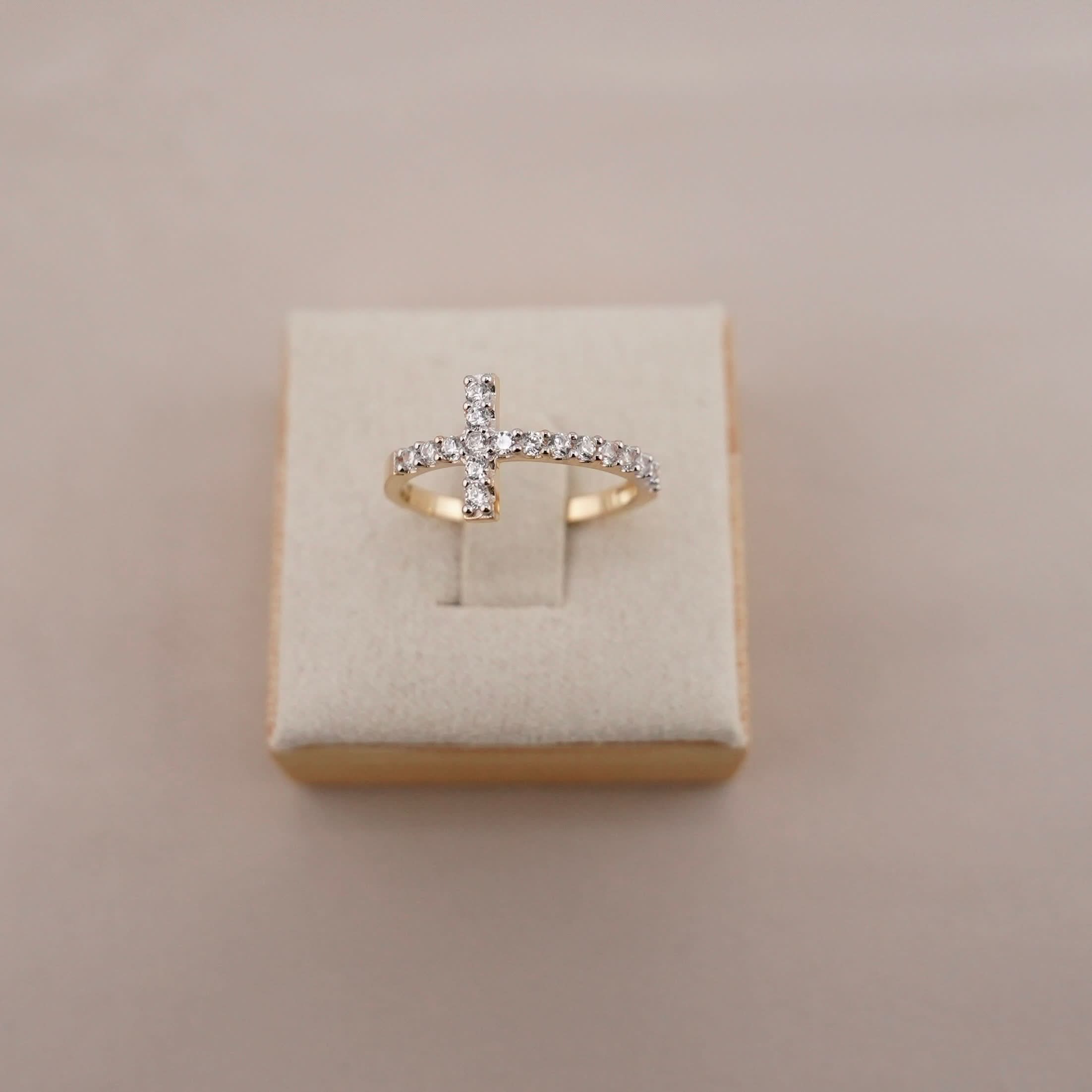 14k Gold Women’s Cross Ring