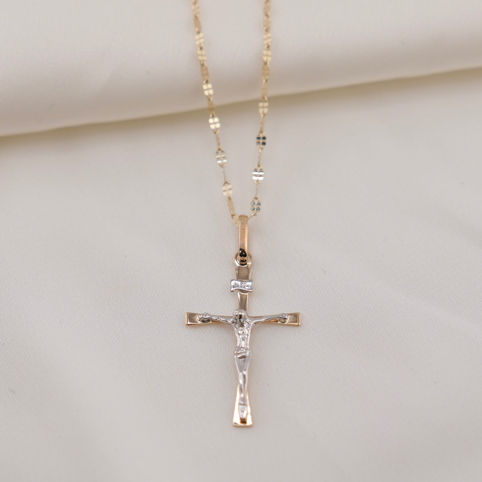 14k Gold Cross Chain Set