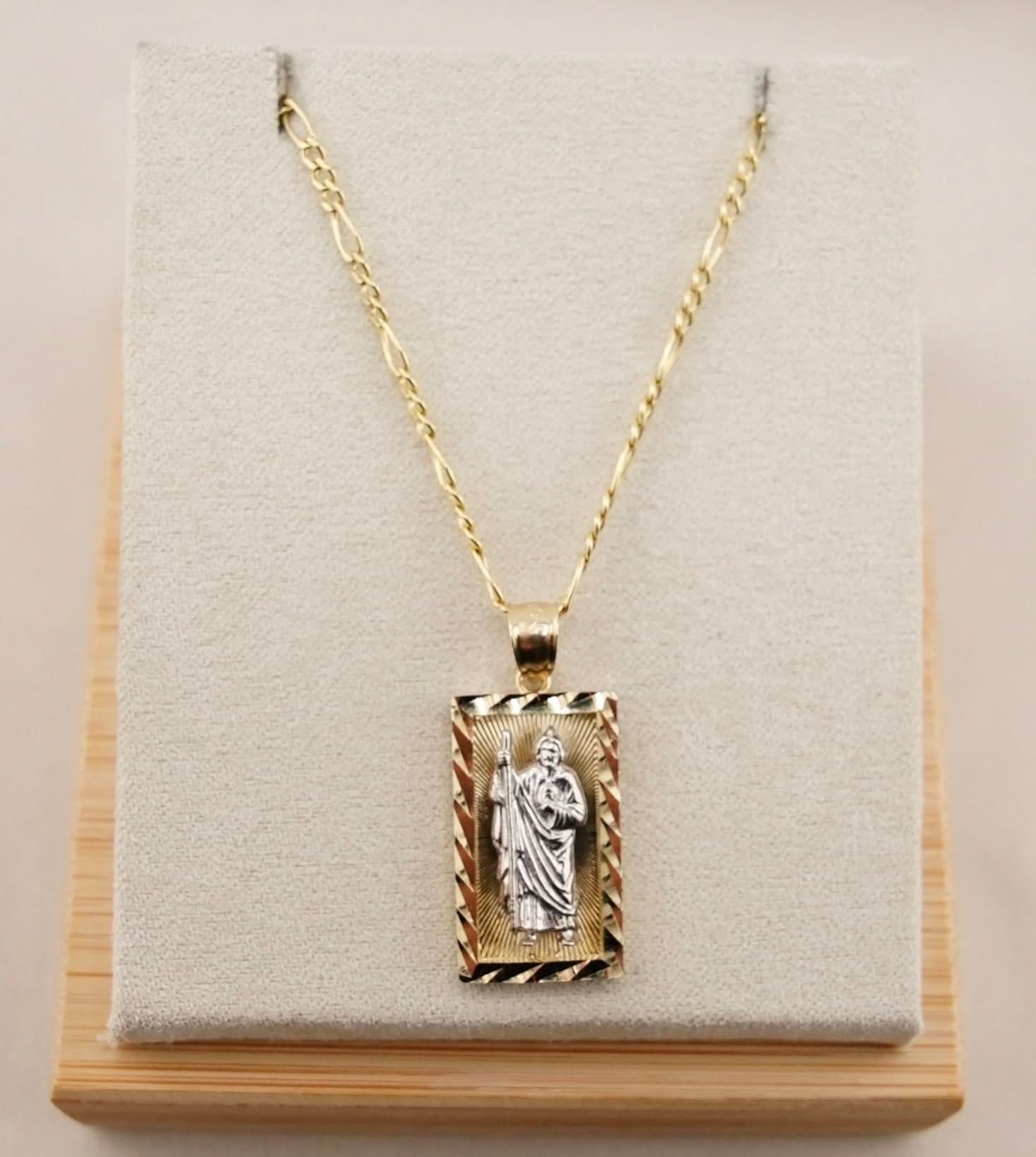 14k Gold San Judas Chain Set