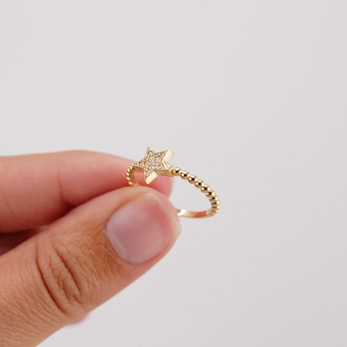 14k Gold Star Ring