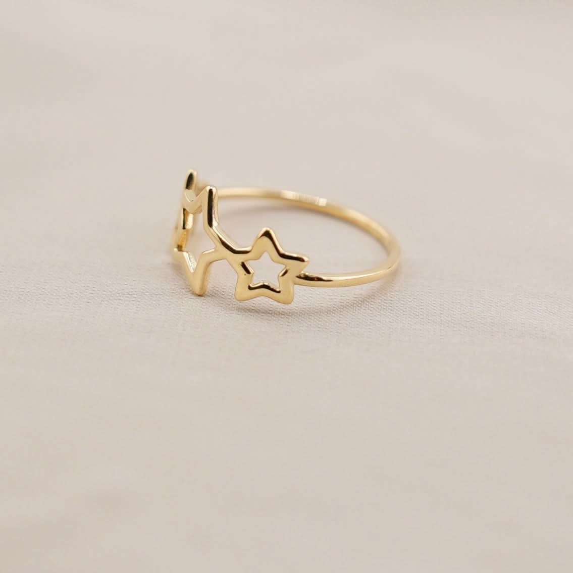 14k Gold Star Ring