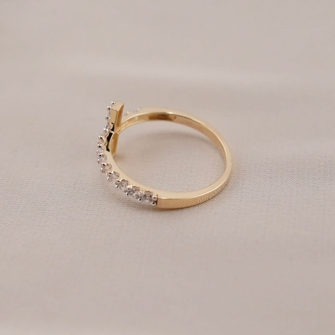 14k Gold Women’s Cross Ring