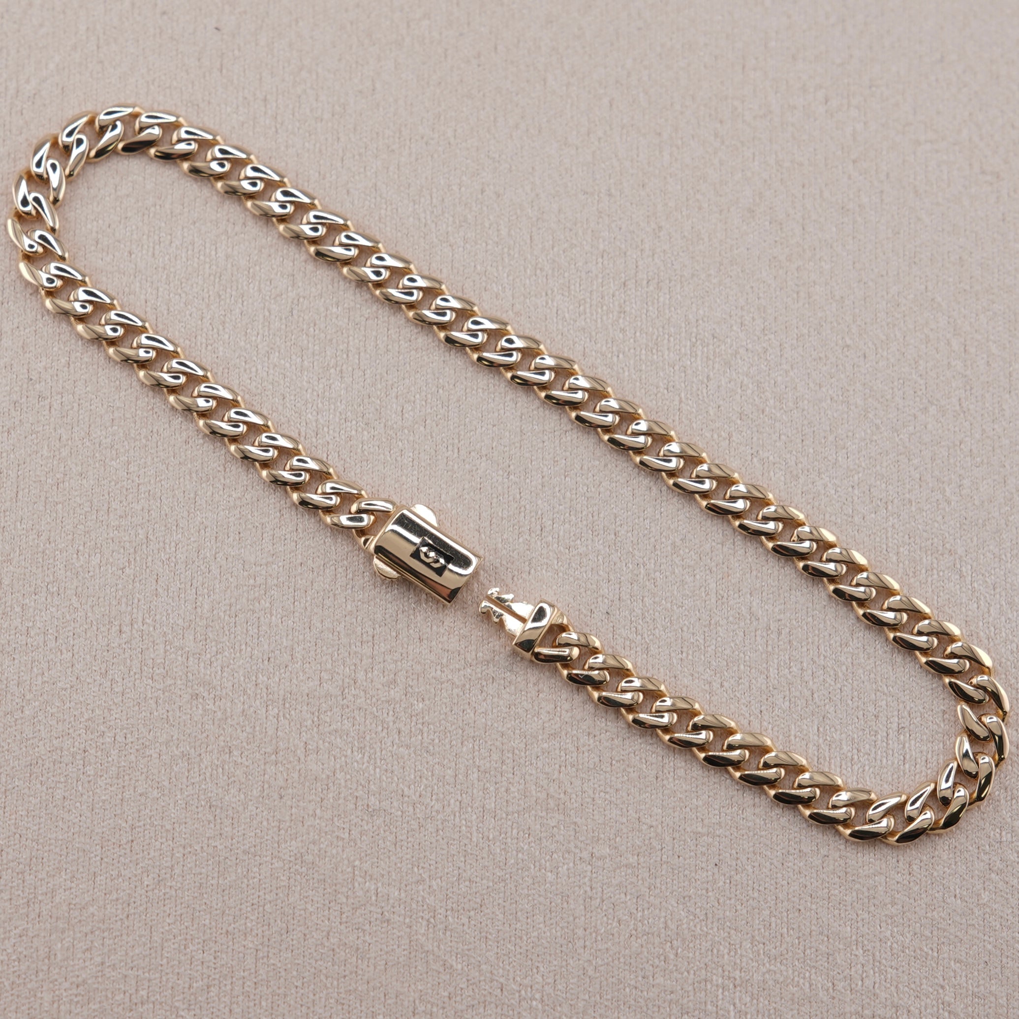 14k Gold Hollow Cuban Bracelet 4.5mm