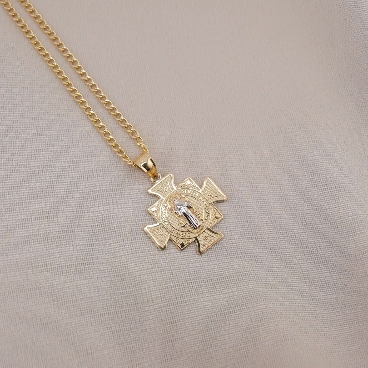 14k Gold Small San Benito Chain Set . 013