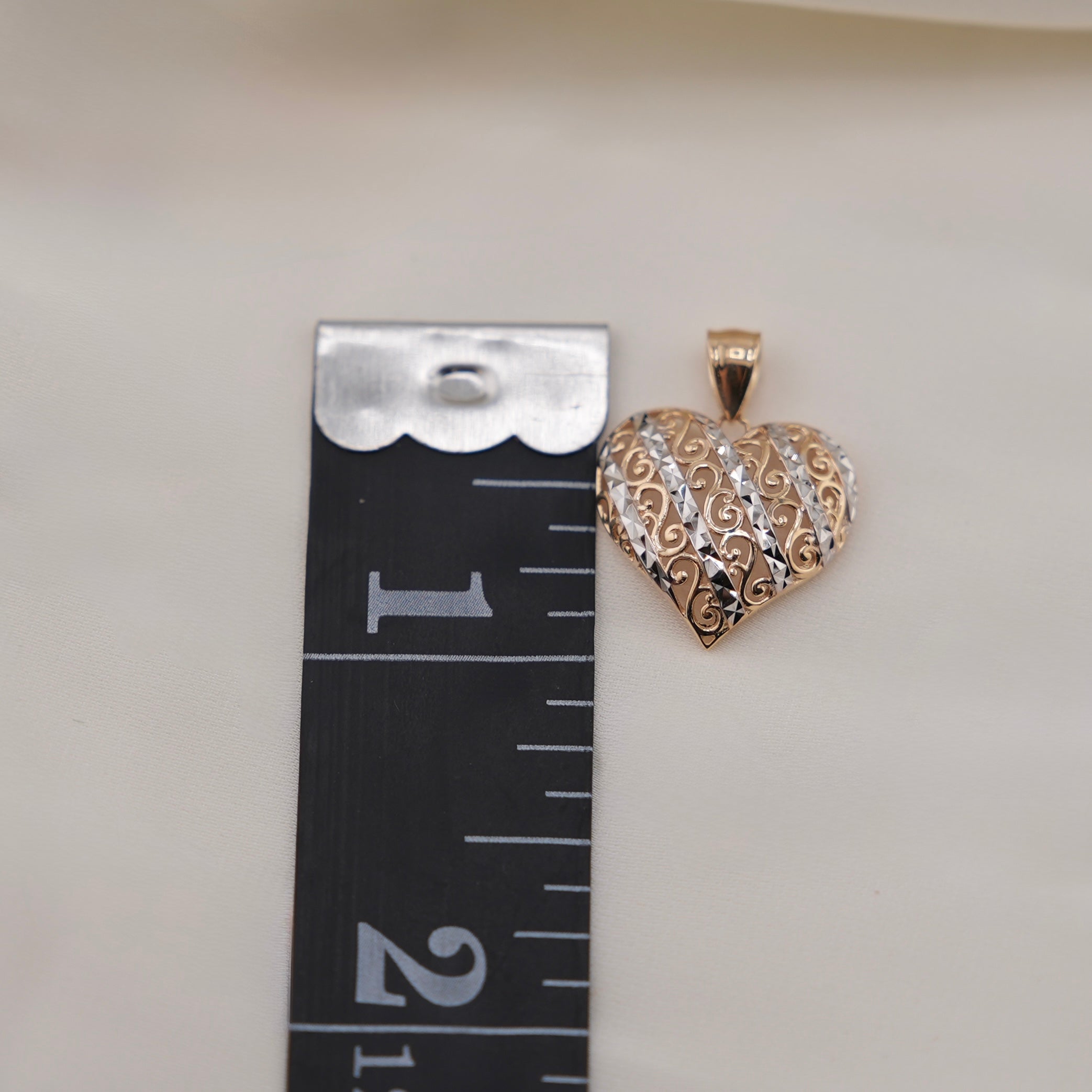 14k Gold Heart Chain Set