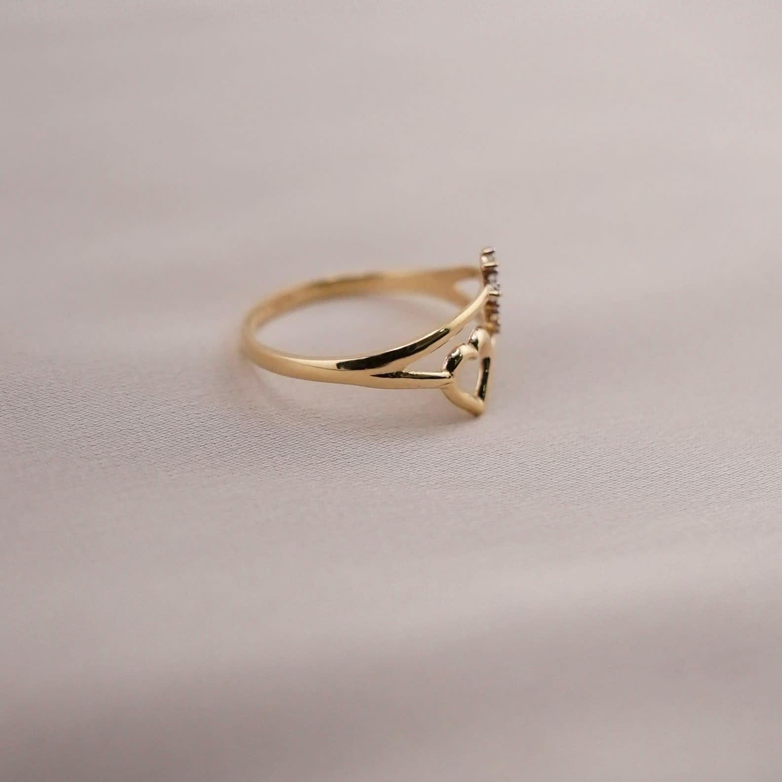 14k Gold Cross & Heart Ring 071