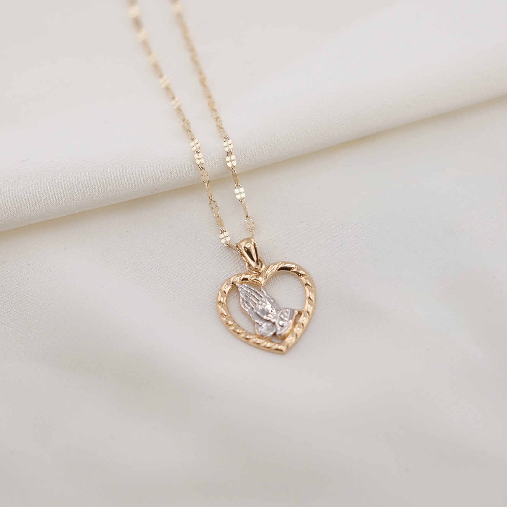 14k Gold Praying Hands Heart Chain Set