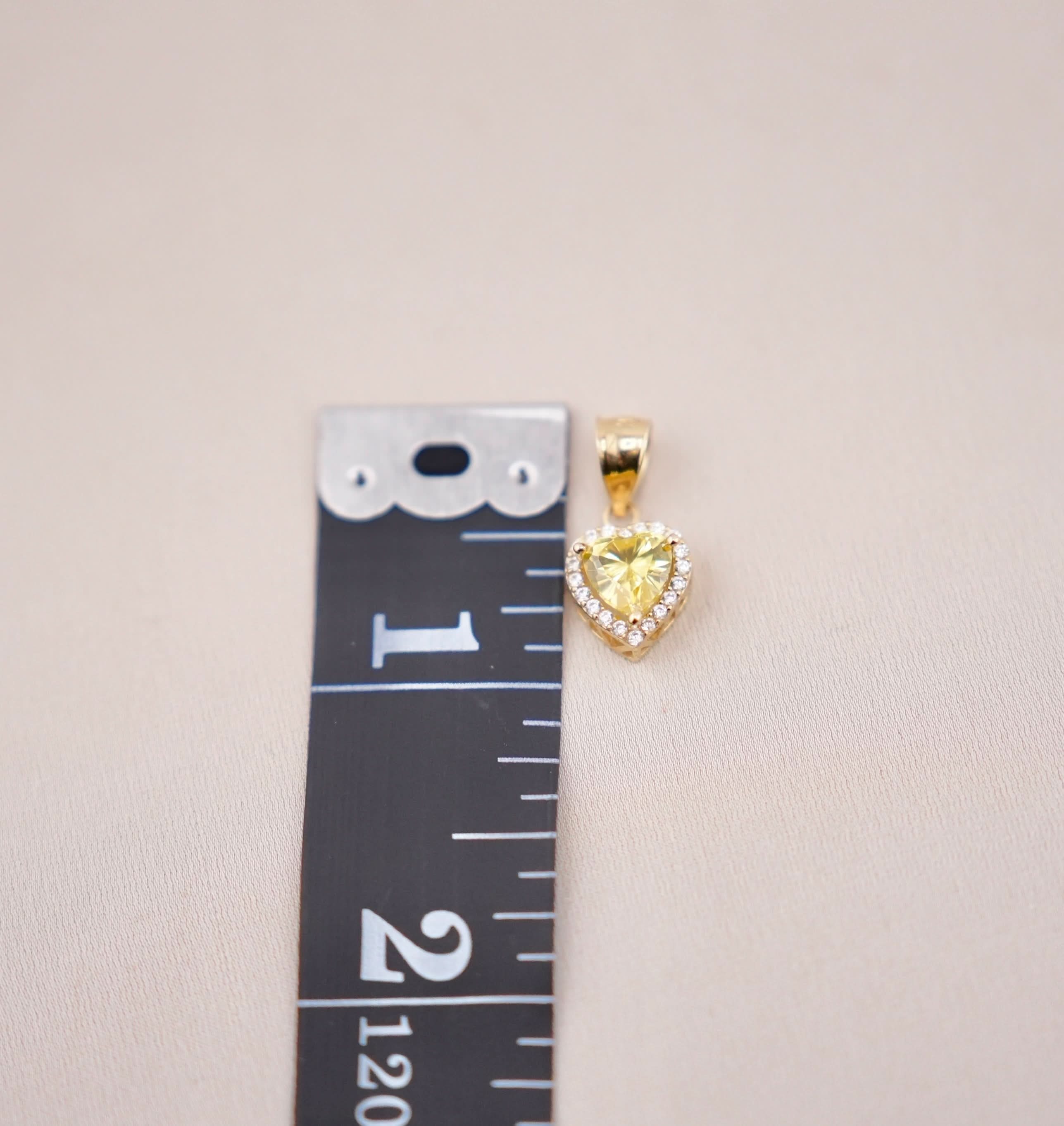 14k Gold Yellow Heart Chain Set