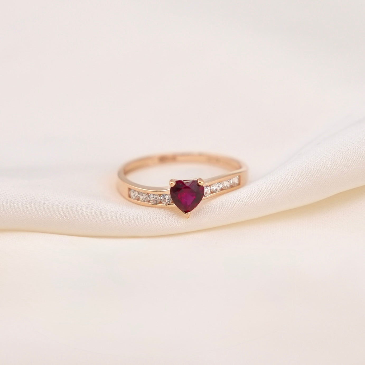 14k Gold Red Heart Ring