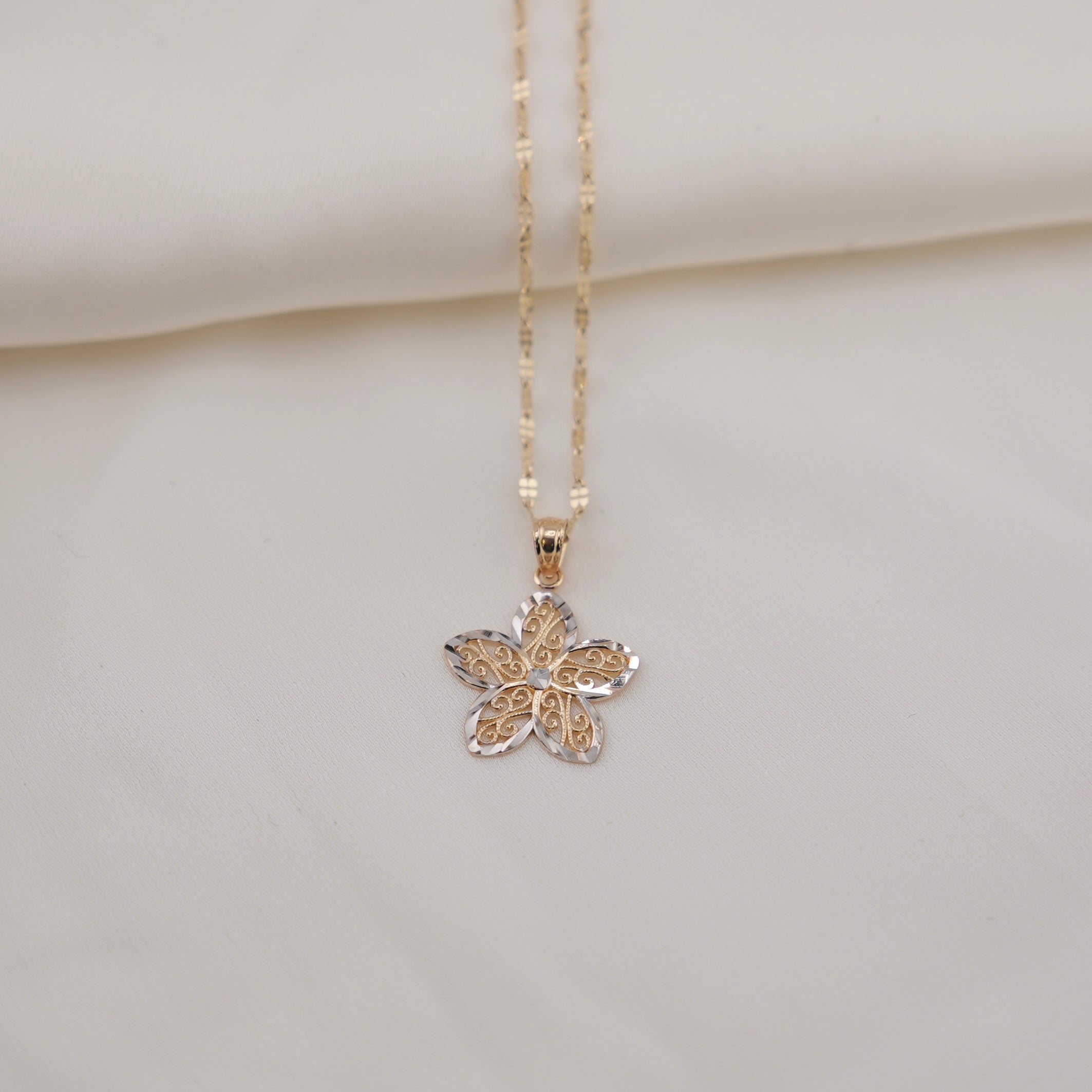 14k Gold Flower Chain Set