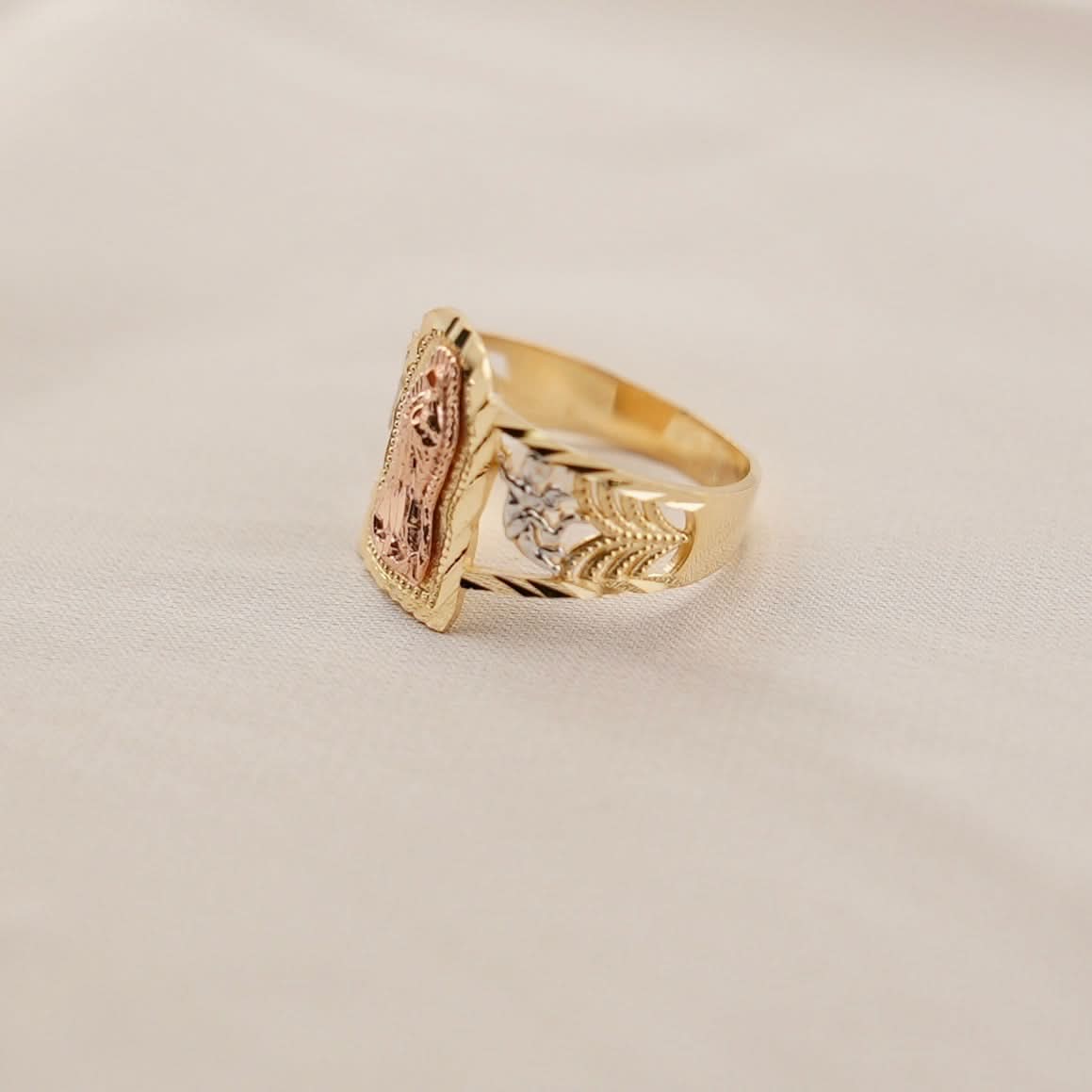 14k Gold Virgencita Ring
