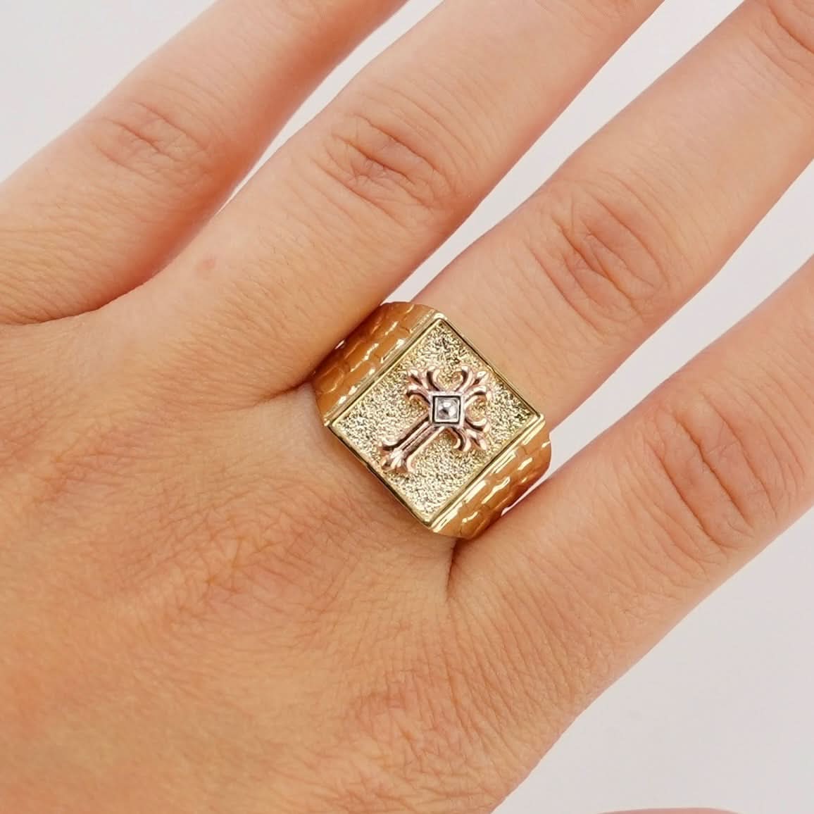 14k Gold Cross Ring