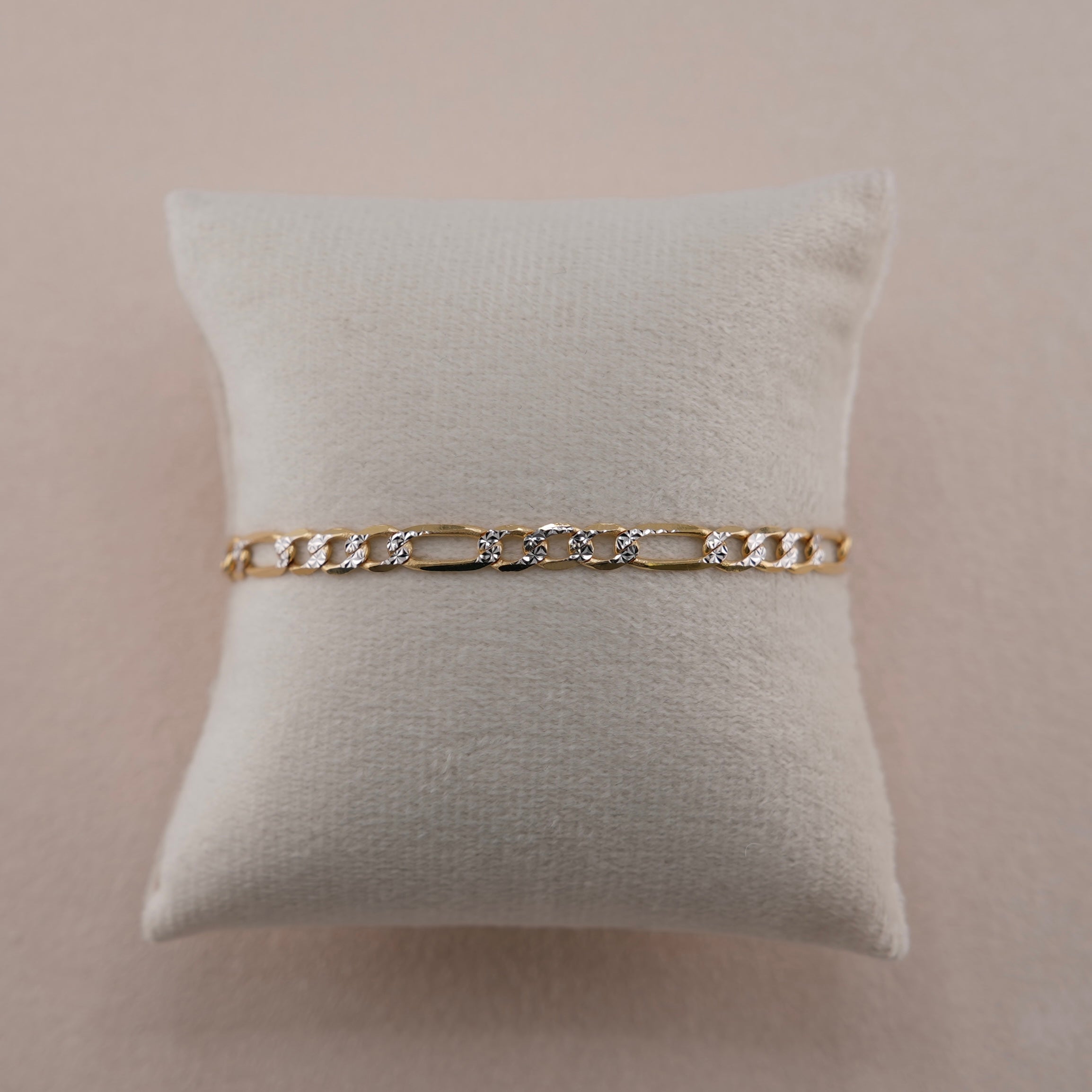 14k Gold White Pave Figaro Bracelet 4.8mm