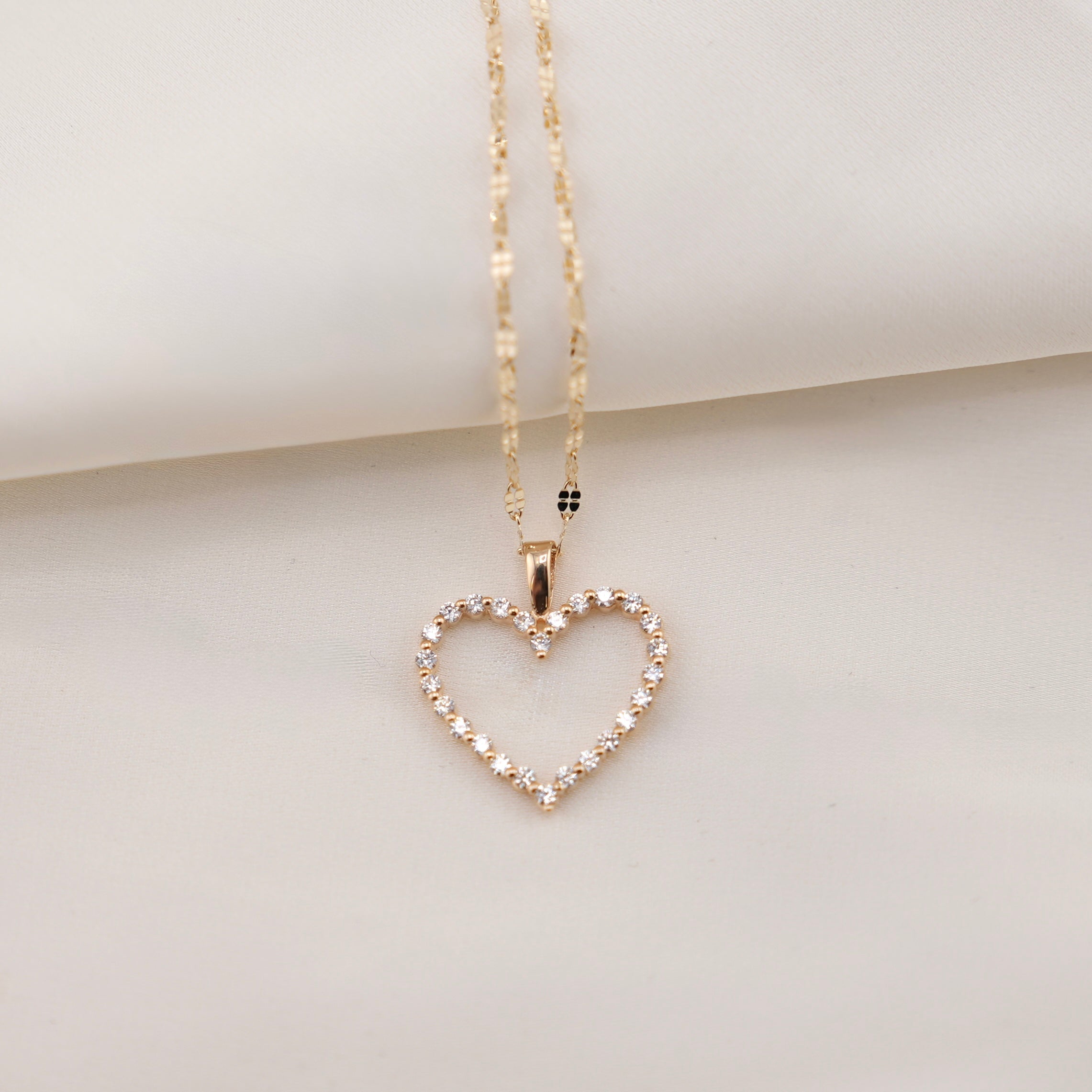 14k Gold Heart Chain Set