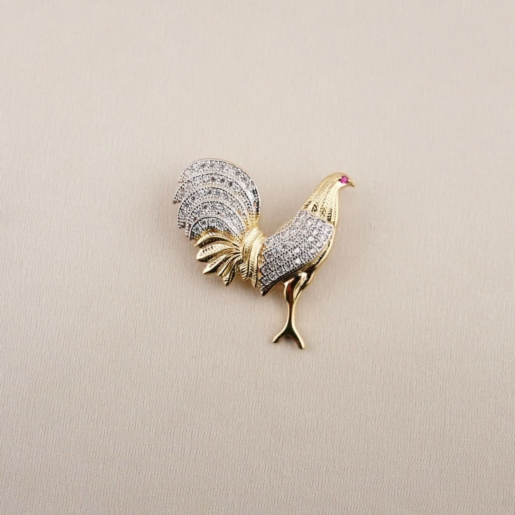 14k Gold Medium Gallo Pendant