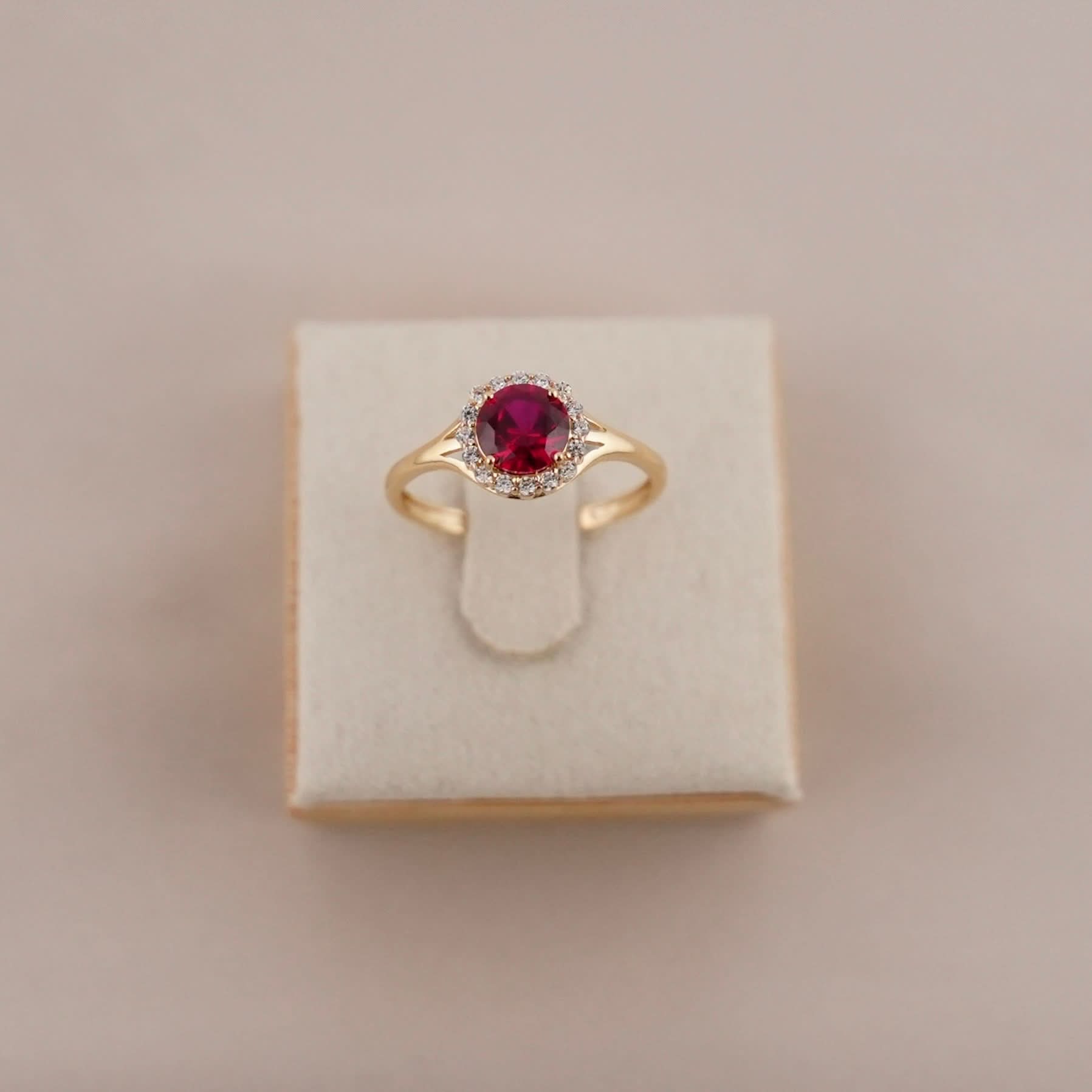 14K Gold Women’s Ring