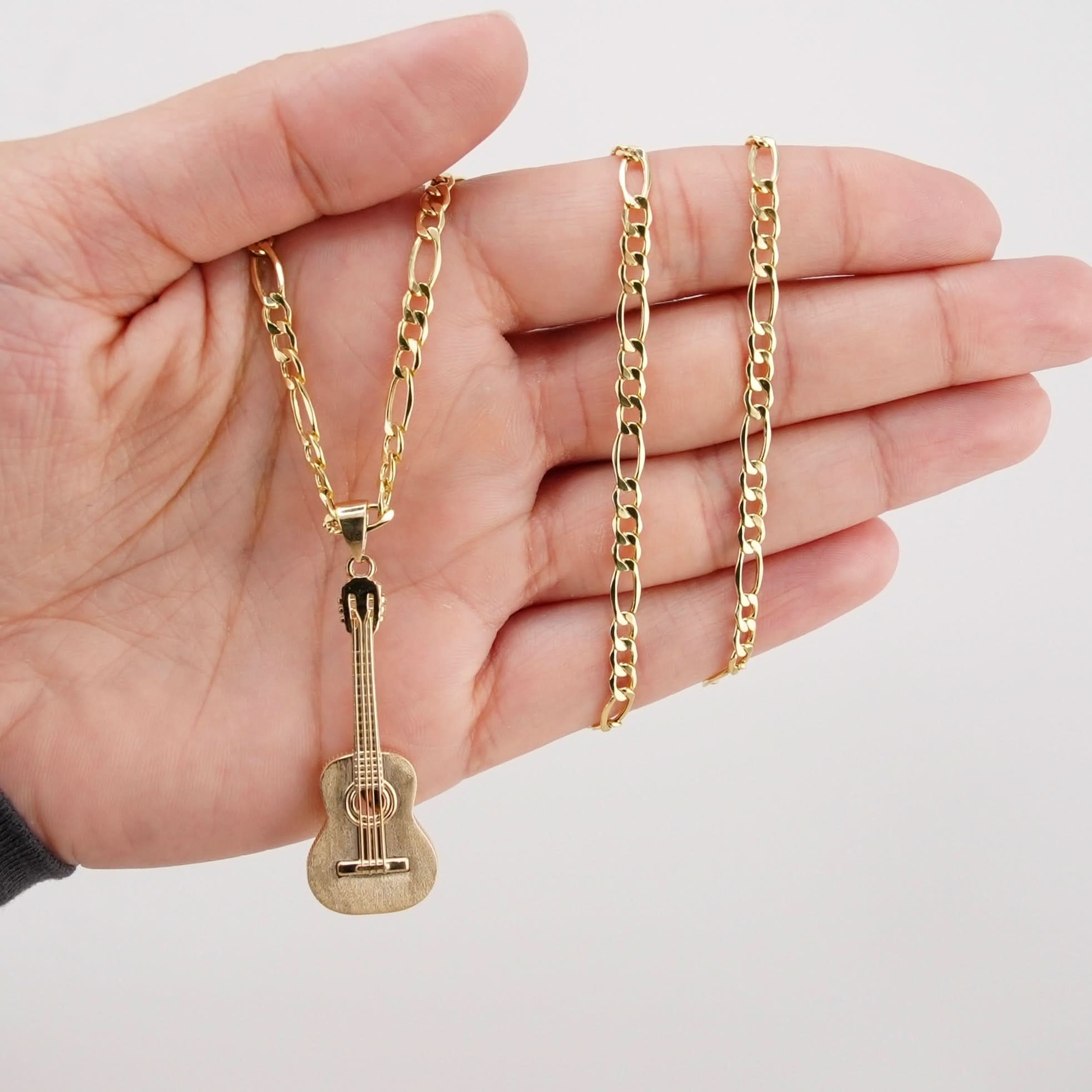 14k Gold Guitar Chain Set