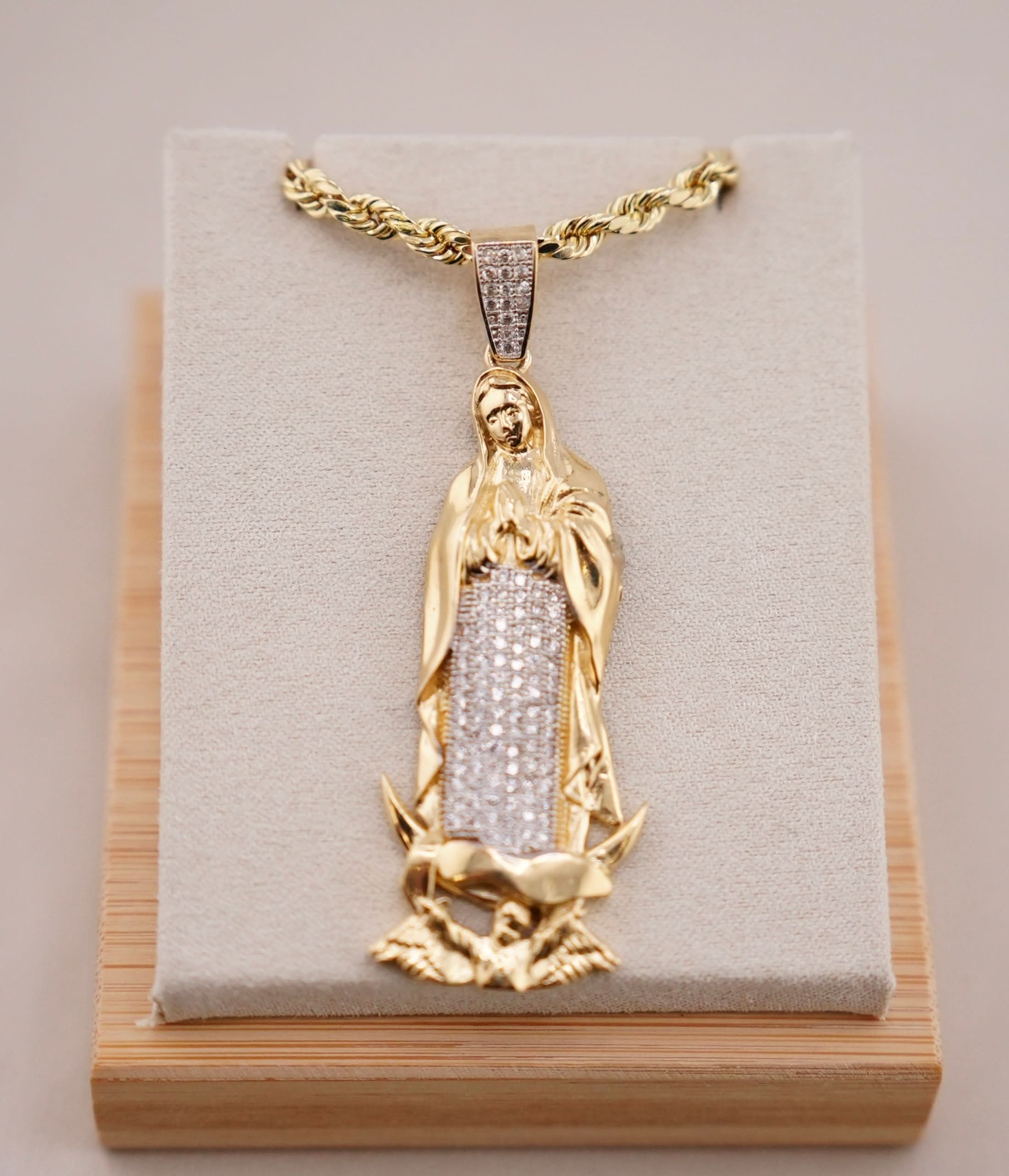 14k Gold Large Virgencita Chain Set
