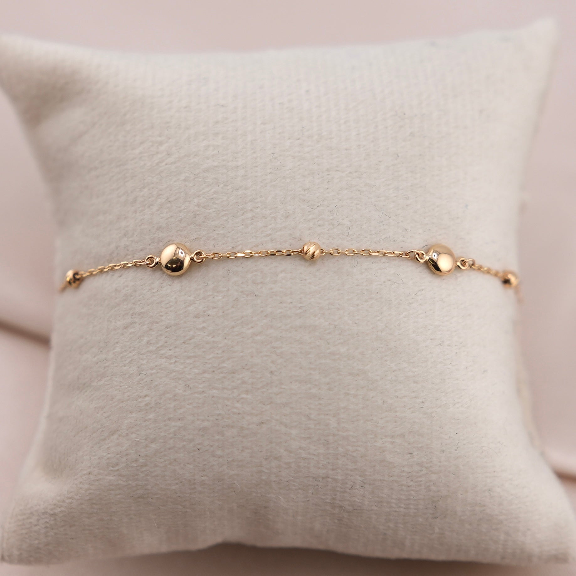 14k Gold Ball Bracelet