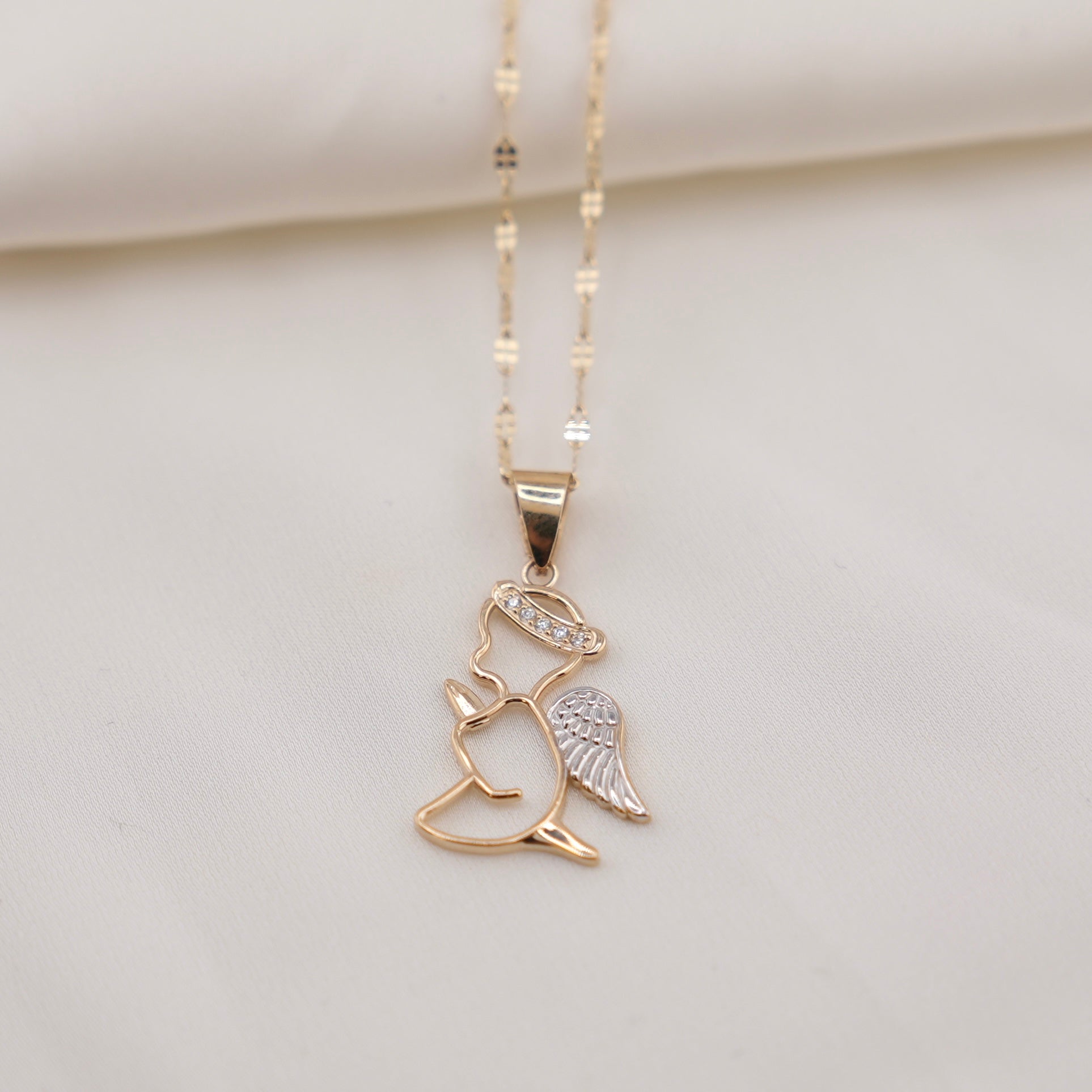 14k Gold Angel Chain Set