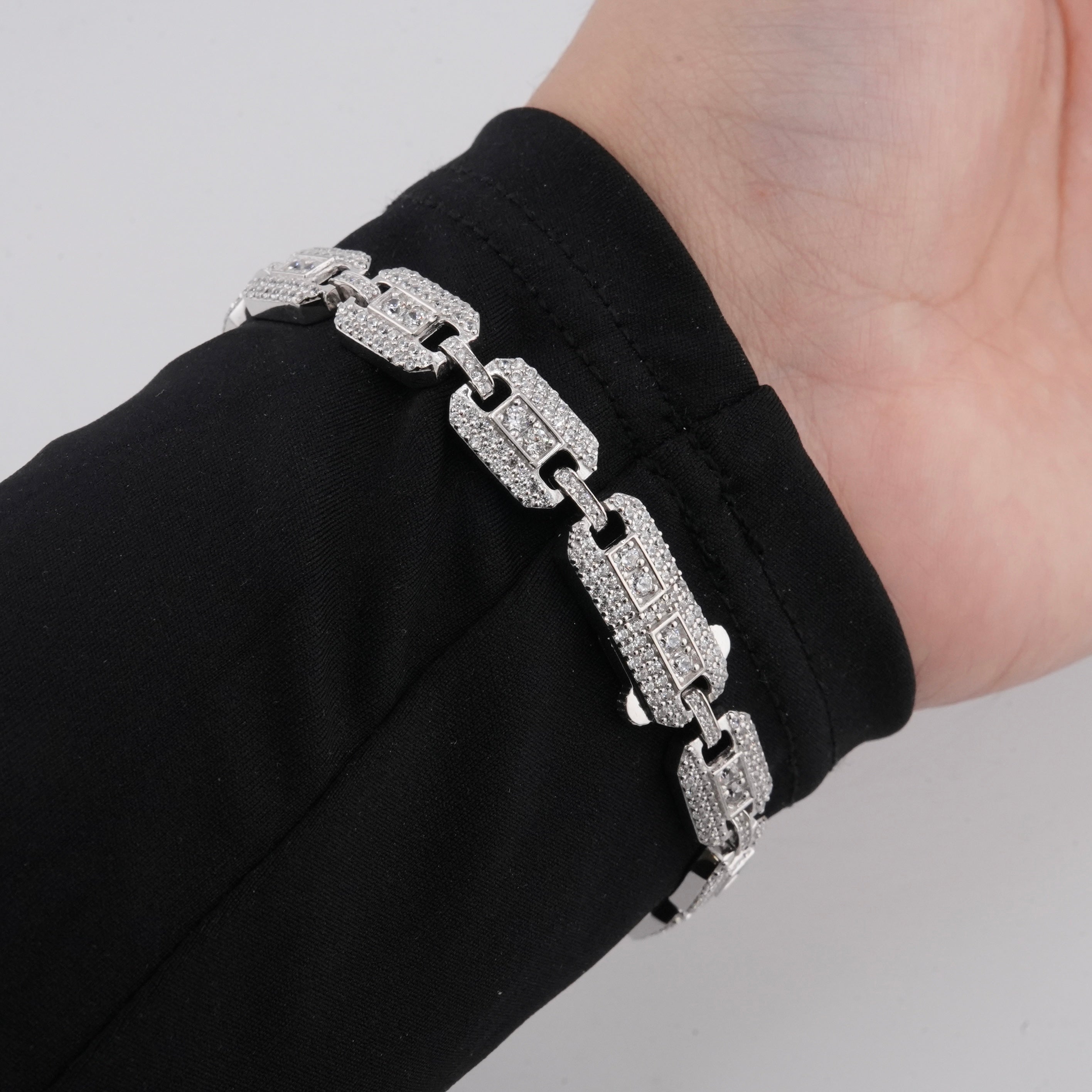925 Silver Square Link Bracelet . 057