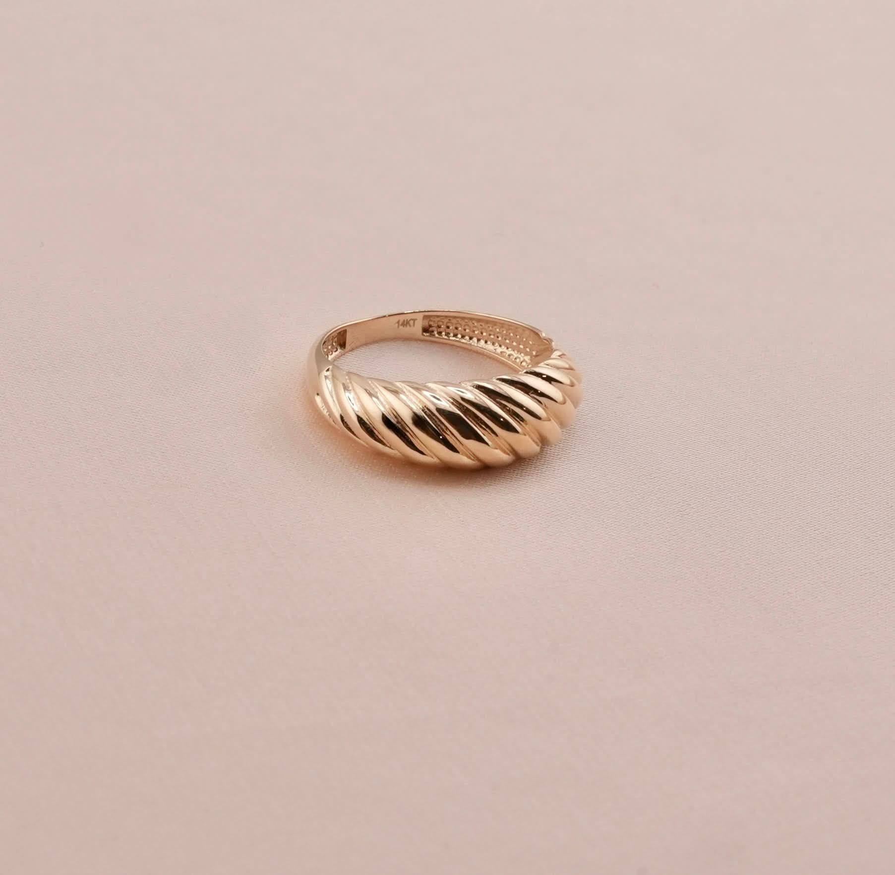 14K Gold Women’s Ring