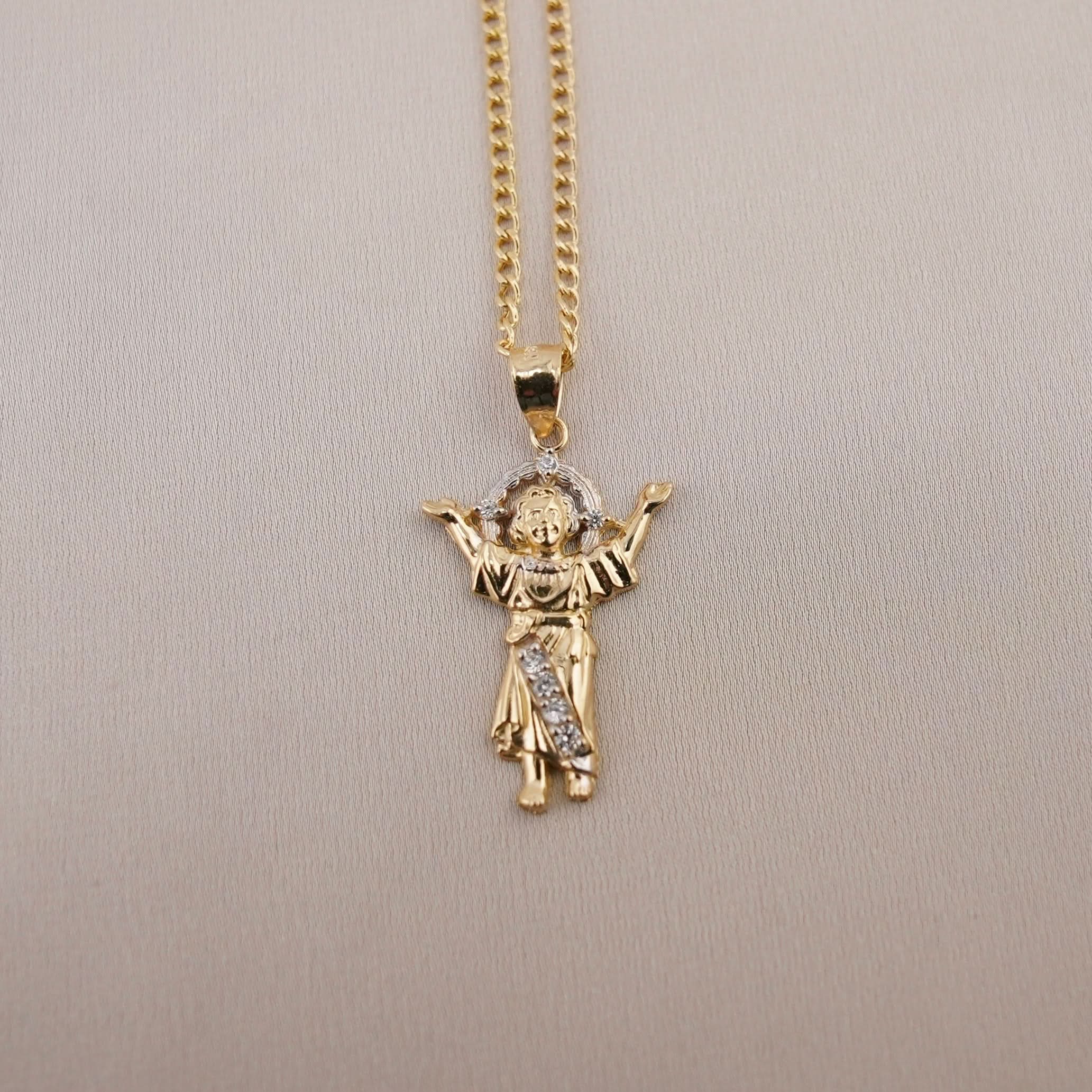 14k Gold Divino Niño Chain Set