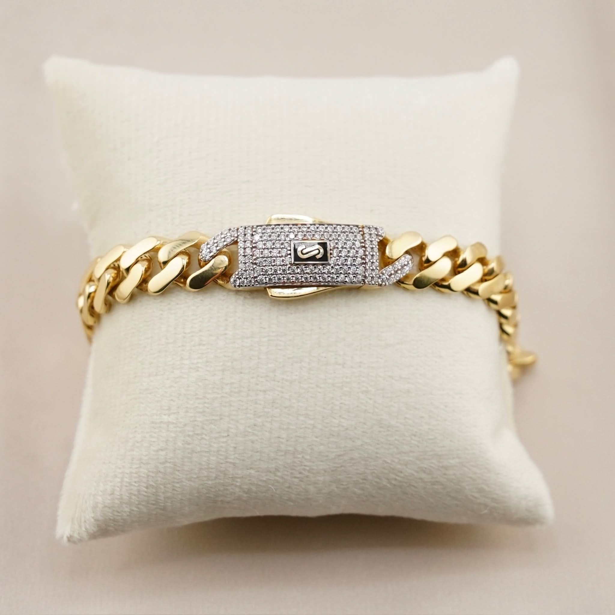 14k Gold Hollow Monaco Bracelet 9.5mm