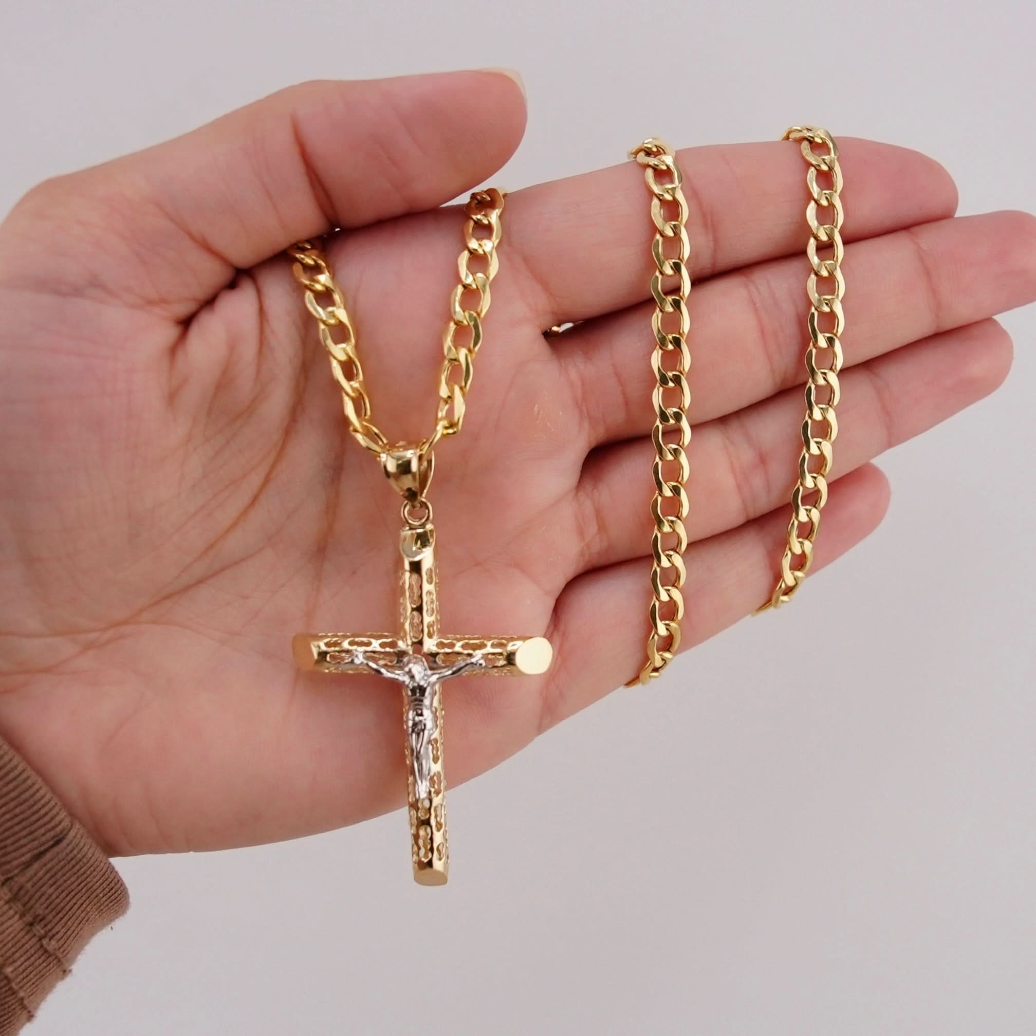 14k Gold Large Cross Chain Set